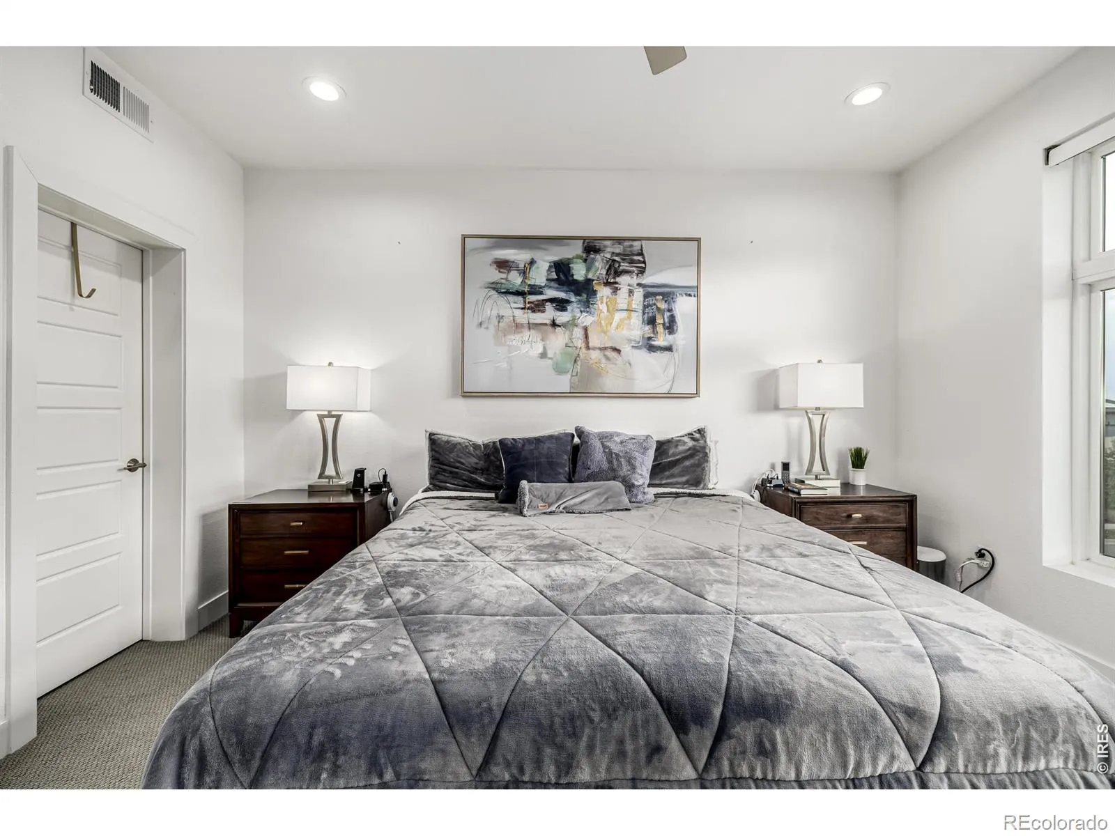 6820 E Lowry Boulevard Denver CO 80230 MLS #RECIR1060181 05282026043110 1600 22