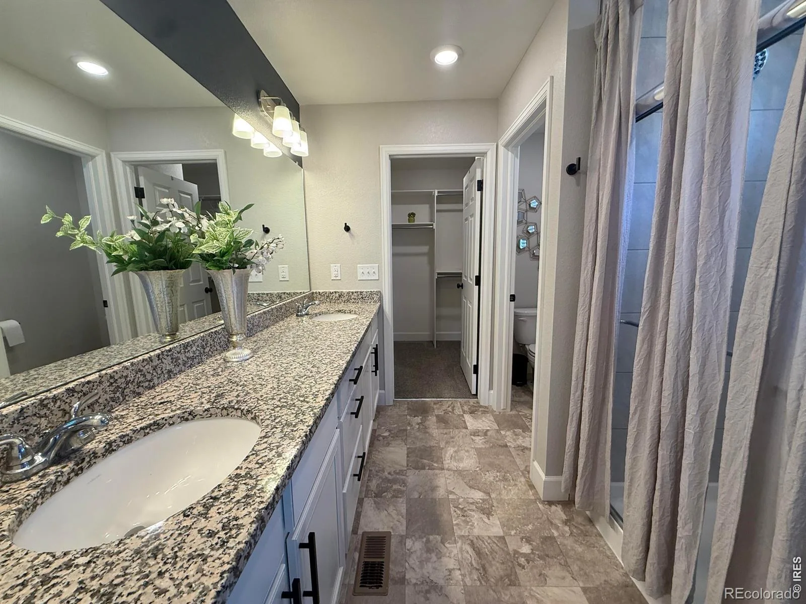 10118 E Zeno Street Commerce City CO 80022 | MLS #RECIR1060231 08262026165850 1600 10