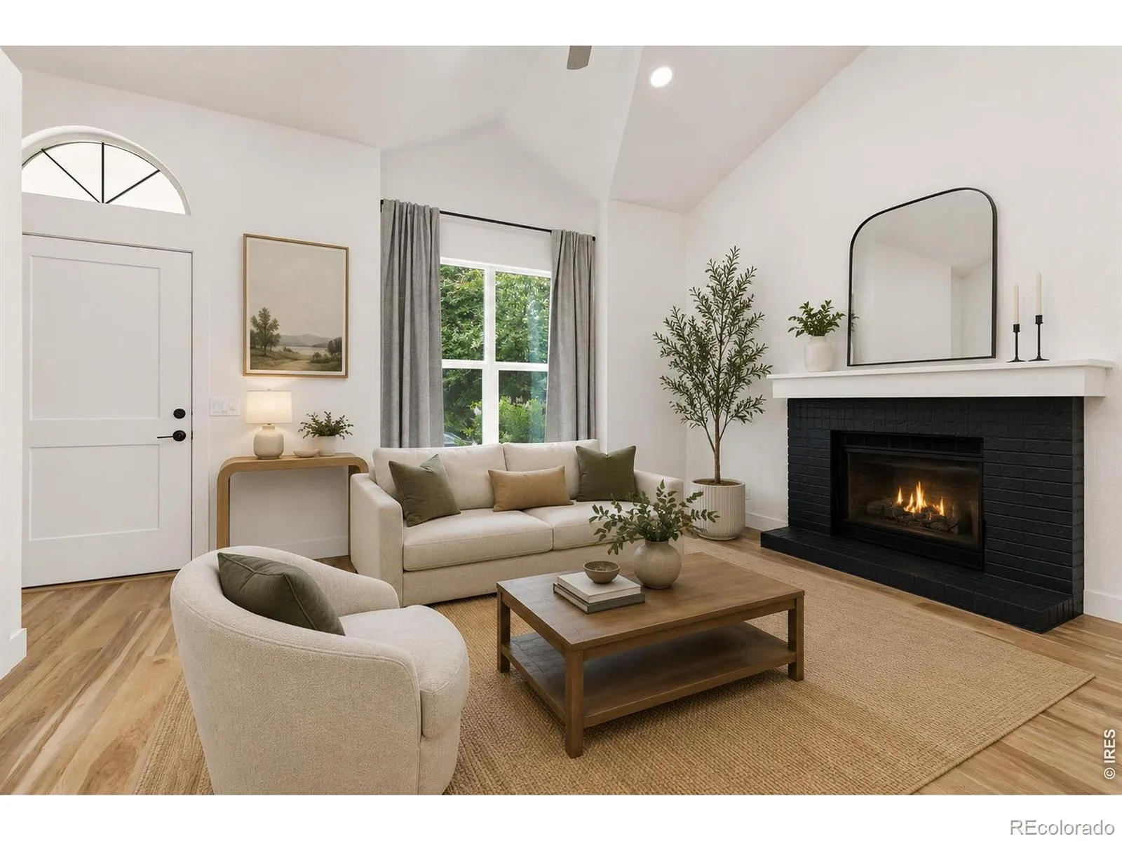 712 Cameron Lane Longmont CO 80504 MLS #RECIR1060300 06122026075948 1600 1
