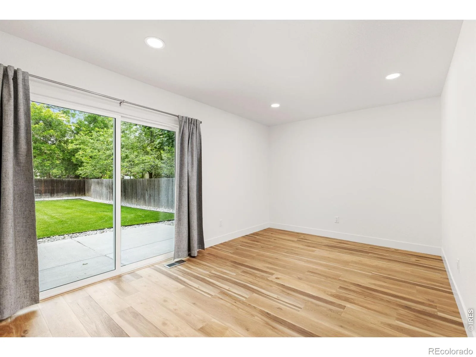 712 Cameron Lane Longmont CO 80504 MLS #RECIR1060300 06122026075948 1600 18