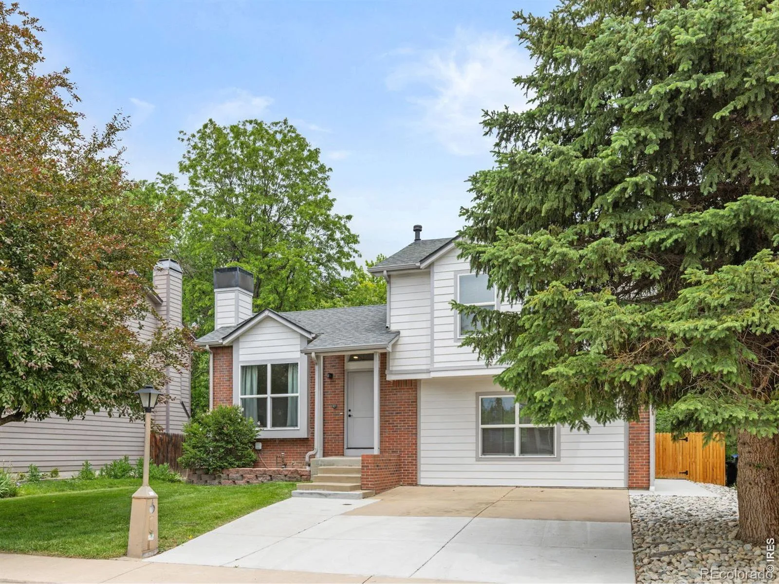 712 Cameron Lane Longmont CO 80504 MLS #RECIR1060300 06122026075948 1600 2