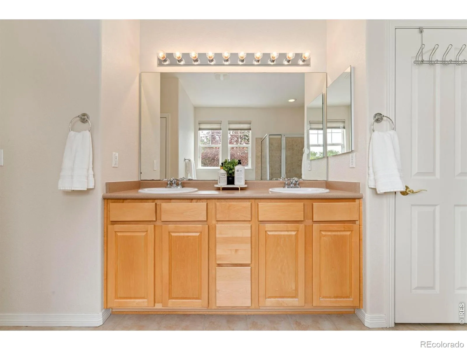 1717 Polo Way Longmont CO 80504 MLS #RECIR1060363 05292026154001 1600 24