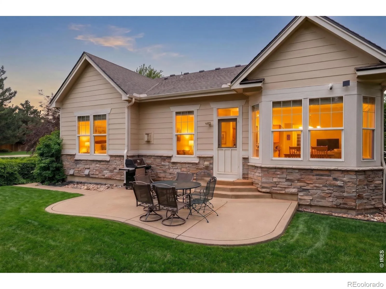 1717 Polo Way Longmont CO 80504 MLS #RECIR1060363 05292026154001 1600 35