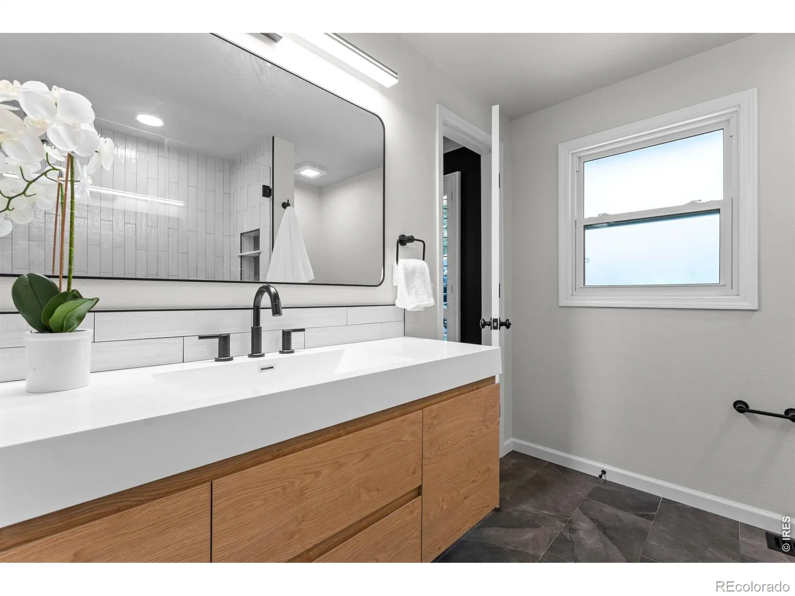 1331 Bellaire Street Broomfield CO 80020 MLS #RECIR1060389 05292026181929 1600 27