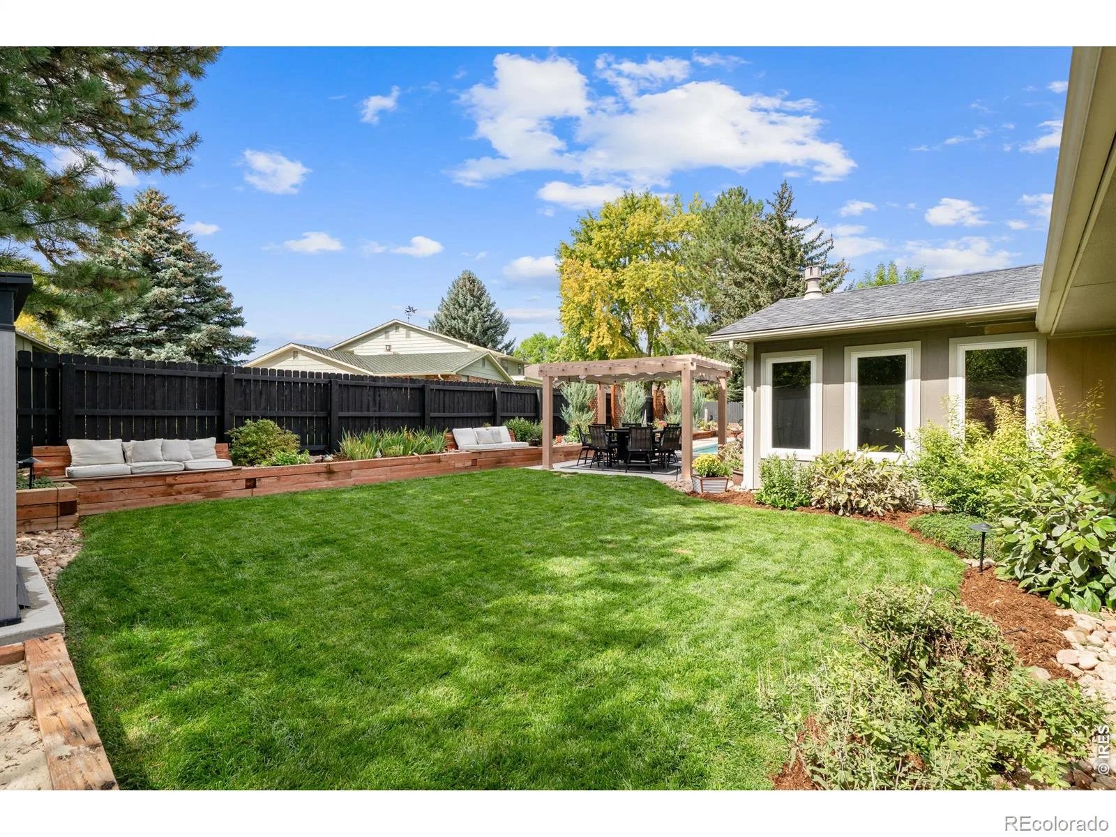 1331 Bellaire Street Broomfield CO 80020 MLS #RECIR1060389 05292026181929 1600 41