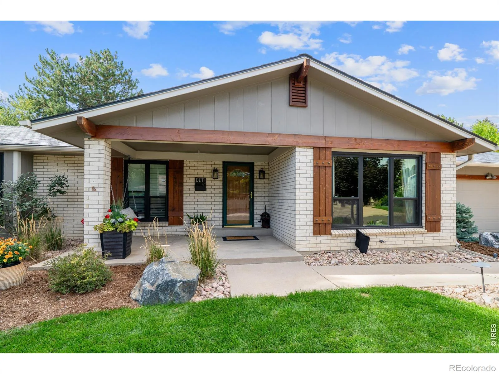 1331 Bellaire Street Broomfield CO 80020 MLS #RECIR1060389 05292026181929 1600 43