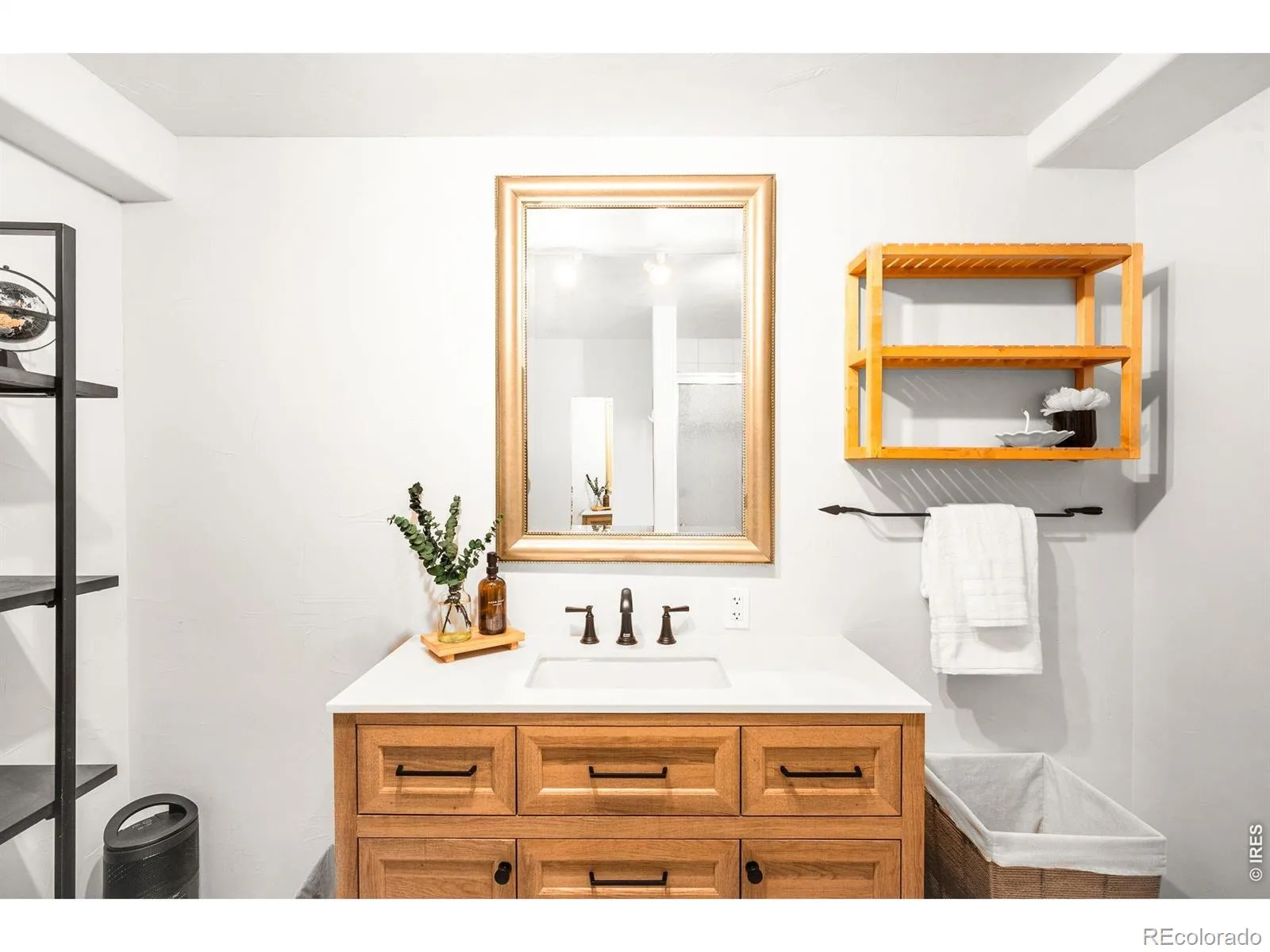 9537 Ute Drive Golden CO 80403 | MLS #RECIR1060448 08172026215651 1600 48