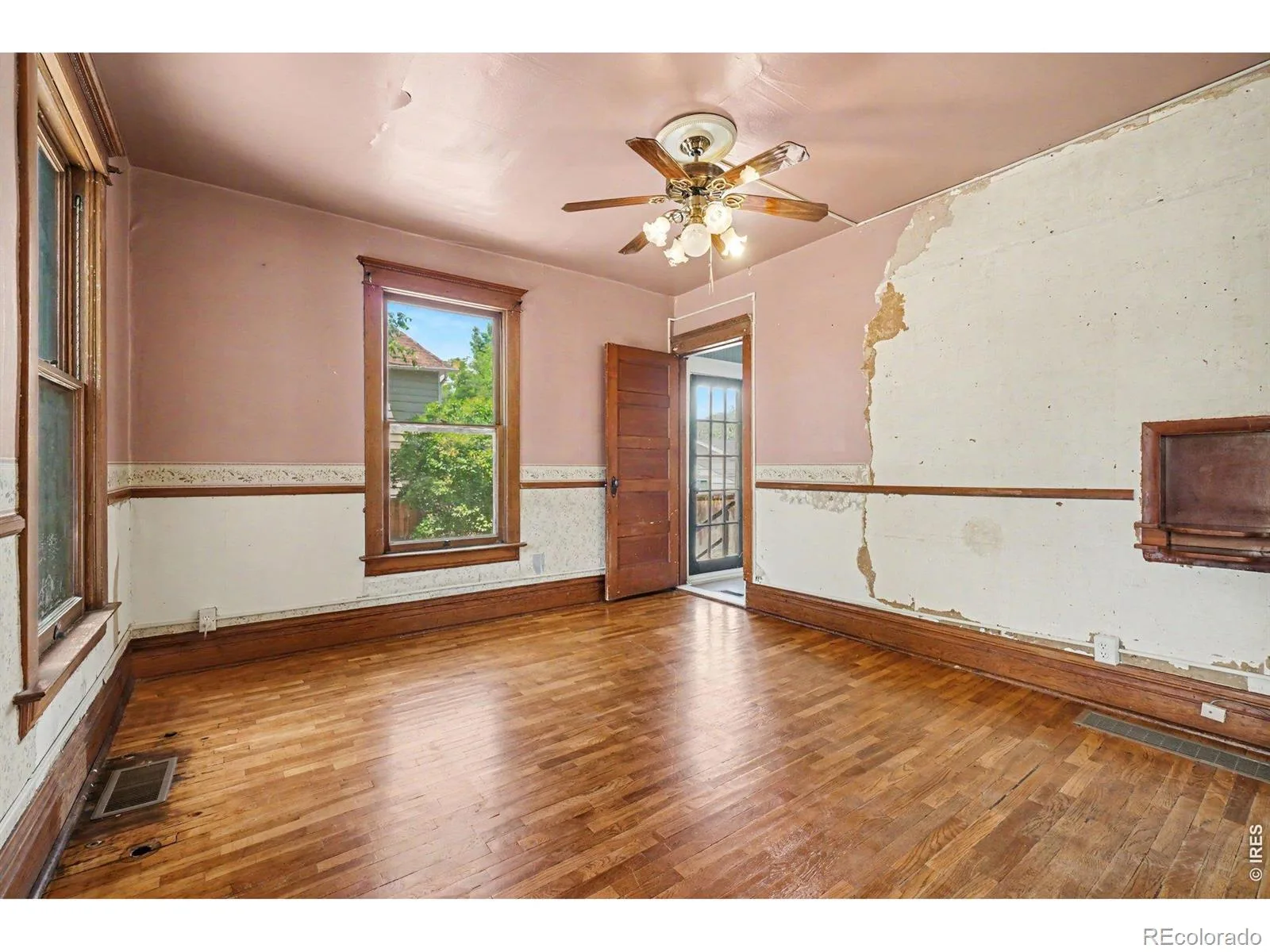 1308 3rd Avenue Longmont CO 80501 MLS #RECIR1060502 05302026172024 1600 15