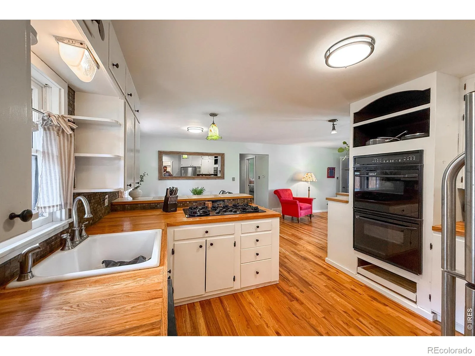 760 Francis Street Longmont CO 80501 | MLS #RECIR1060561 06252026002056 1600 11