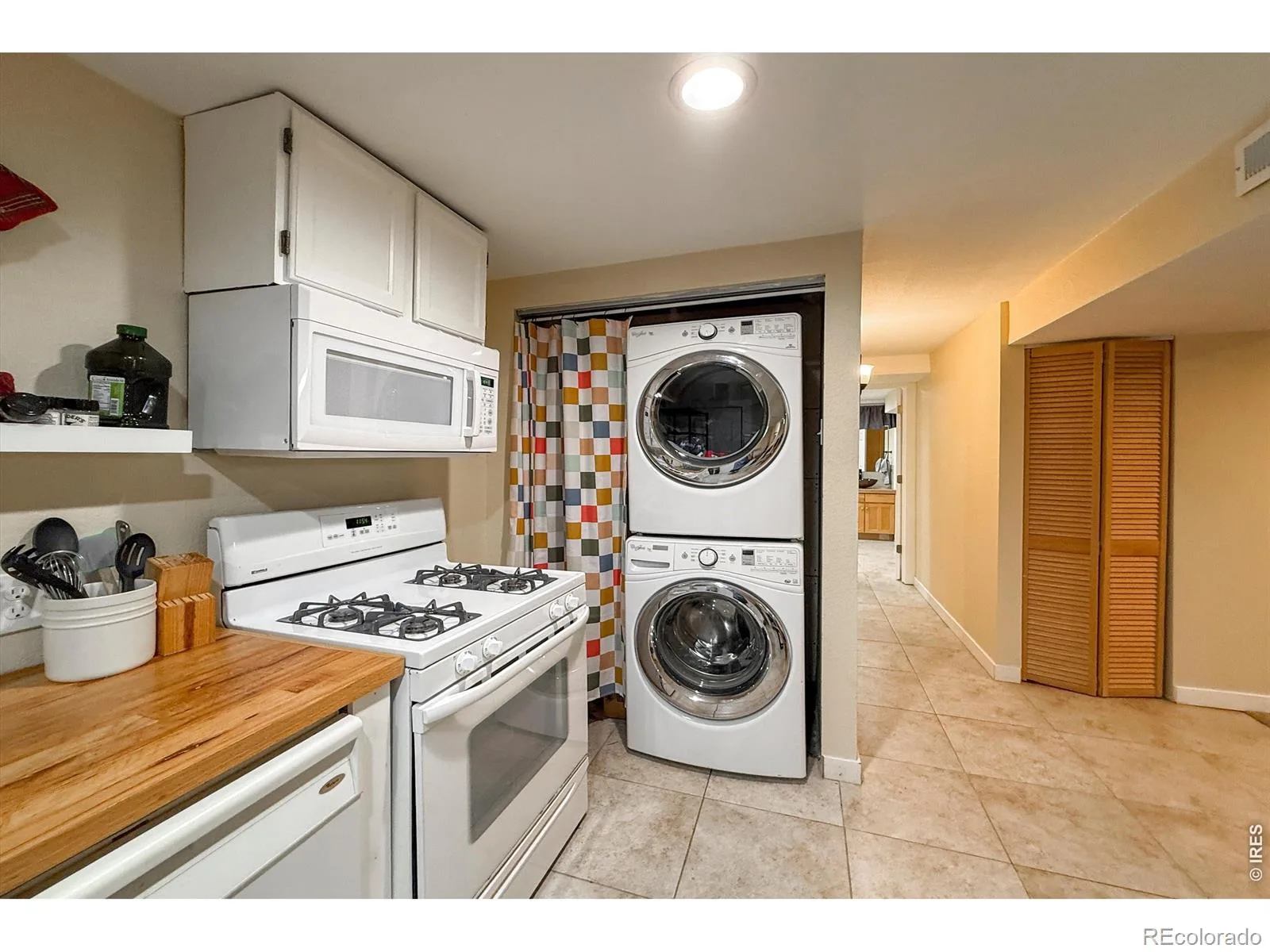 760 Francis Street Longmont CO 80501 | MLS #RECIR1060561 06252026002056 1600 24
