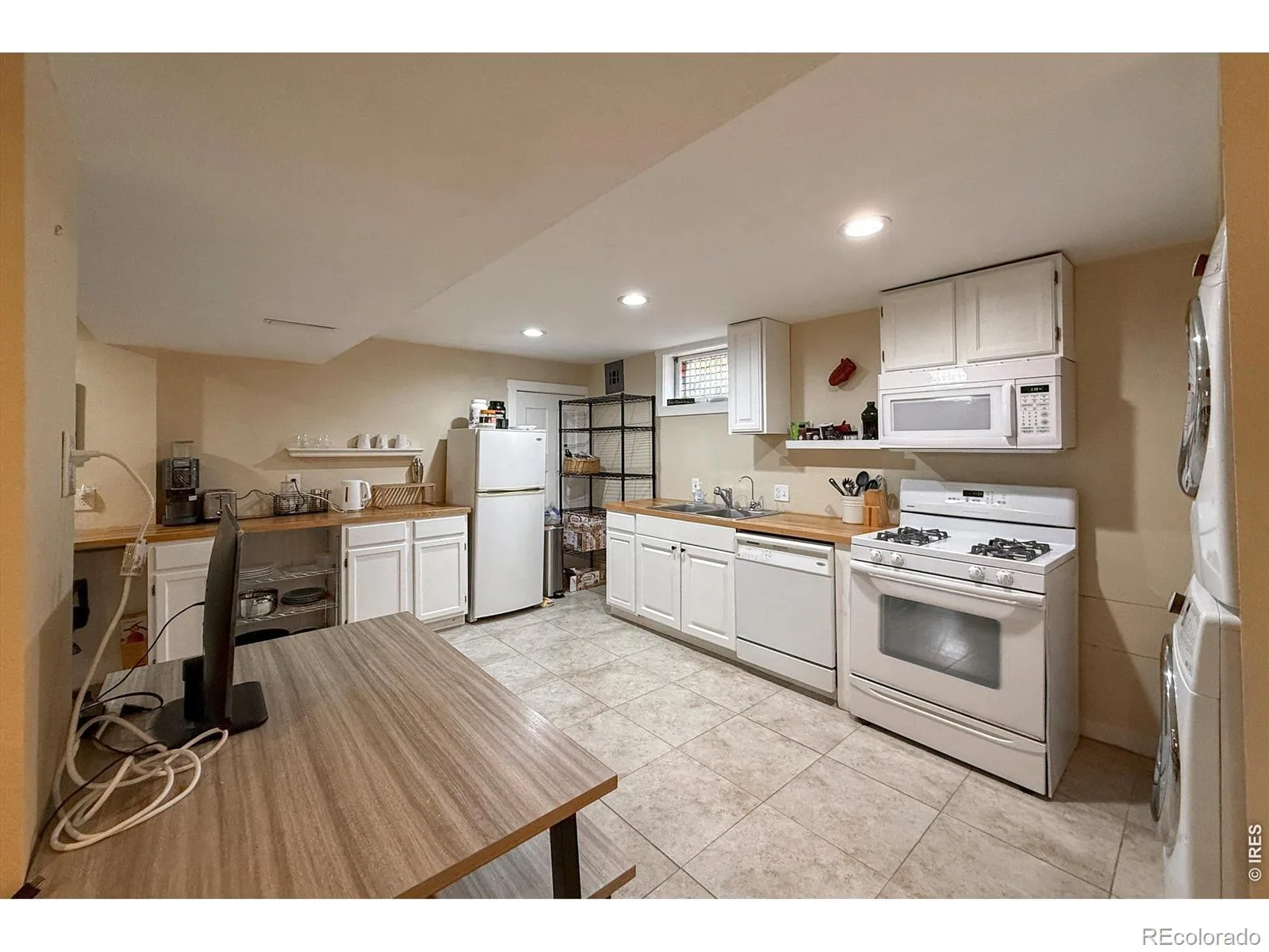 760 Francis Street Longmont CO 80501 | MLS #RECIR1060561 06252026002056 1600 25