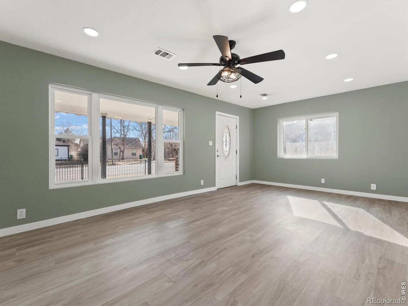 675 Knox Court Denver CO 80204 MLS #RECIR1060616 06022026090230 1600 1
