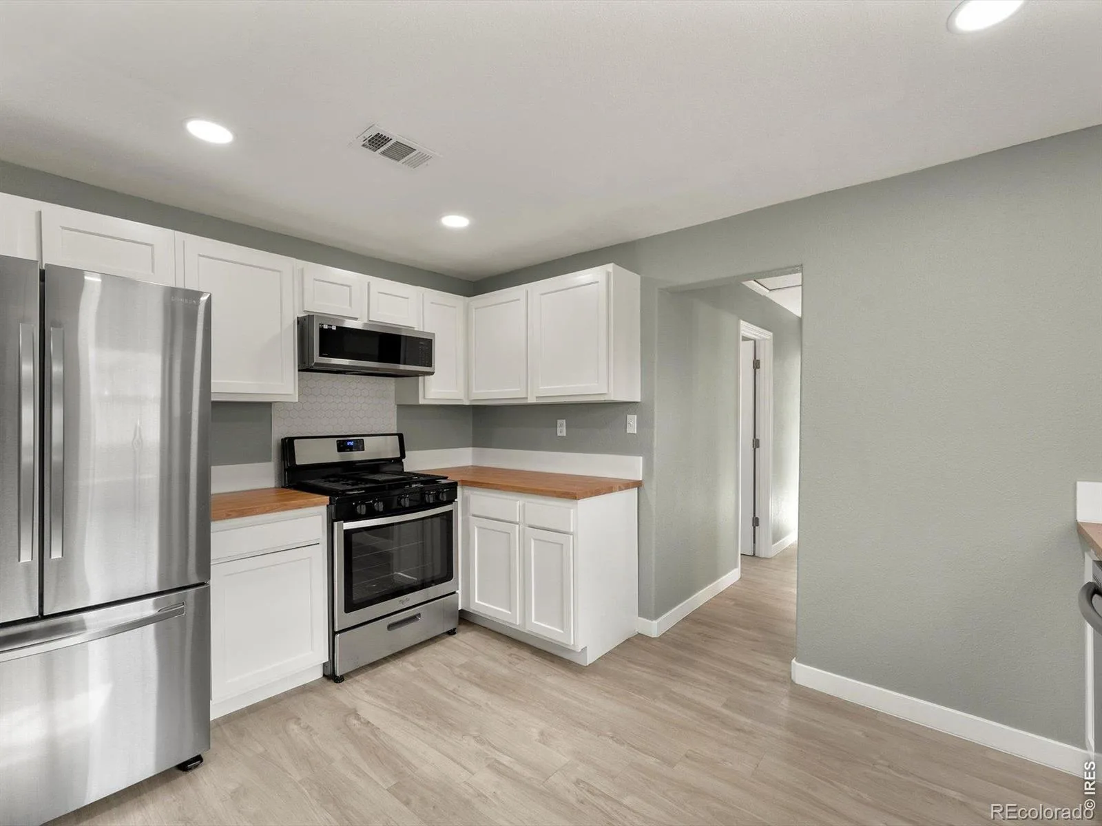 675 Knox Court Denver CO 80204 MLS #RECIR1060616 06022026090230 1600 11