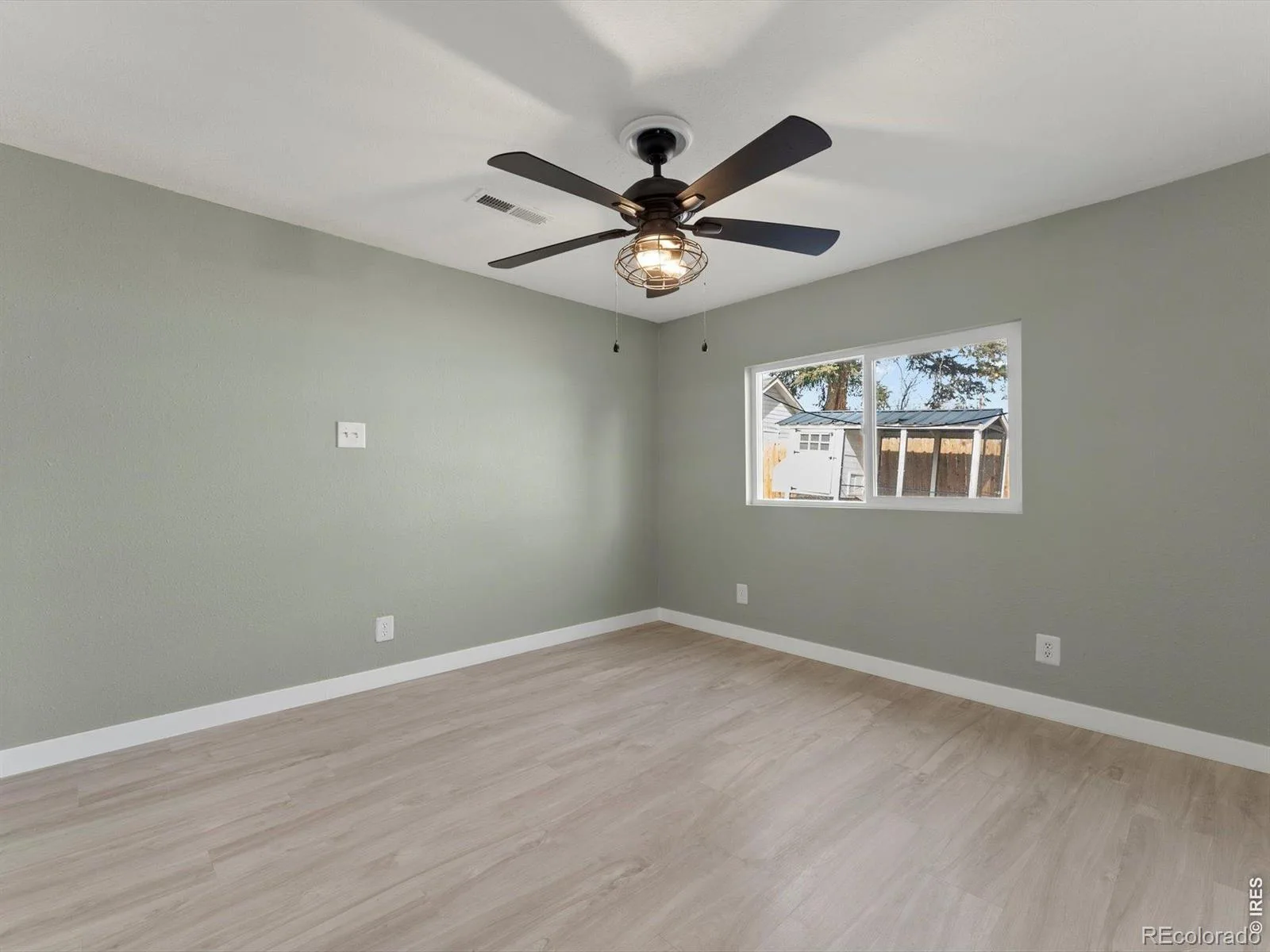 675 Knox Court Denver CO 80204 MLS #RECIR1060616 06022026090230 1600 17