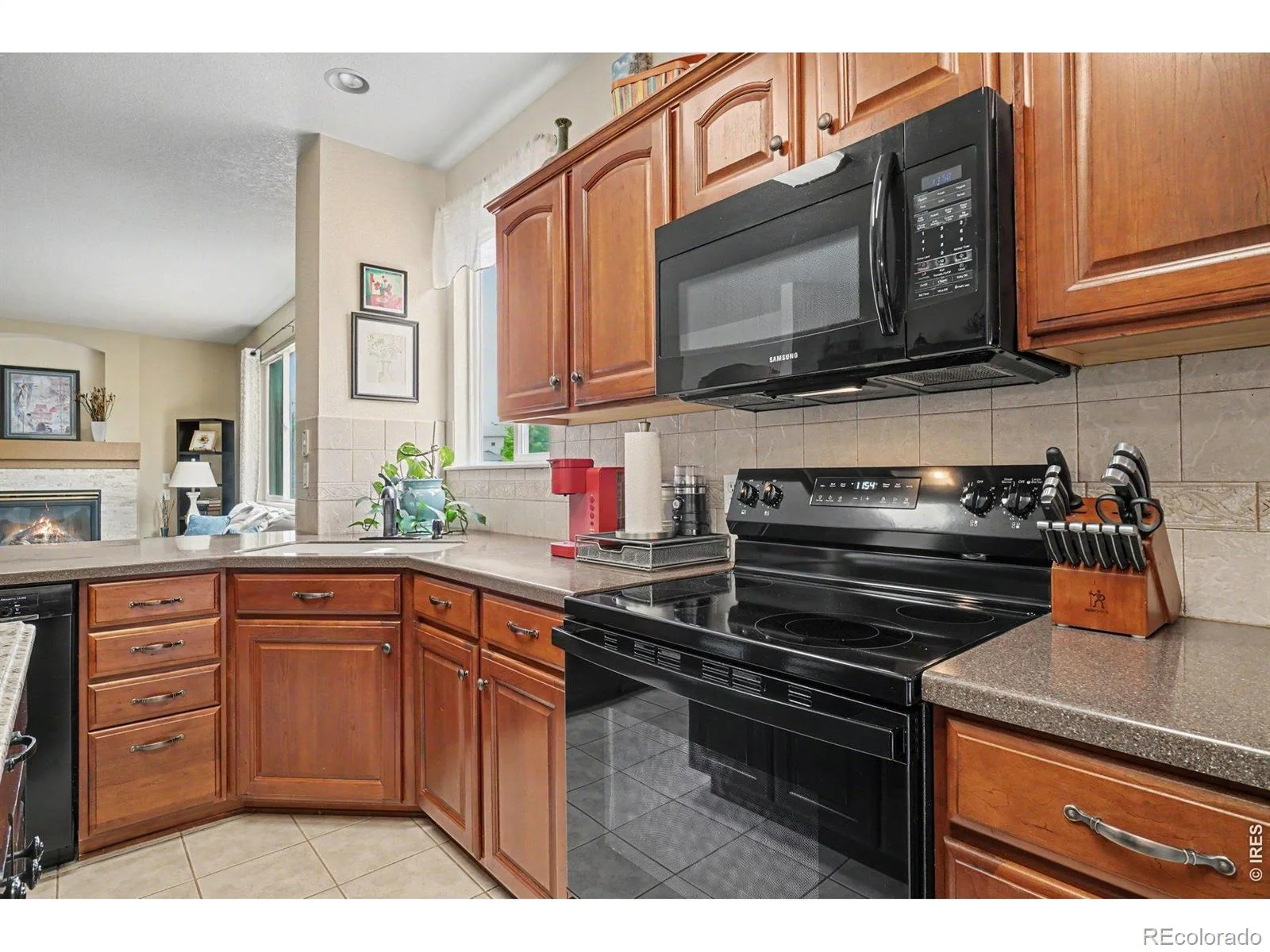 1926 Rannoch Drive Longmont CO 80504 MLS #RECIR1060658 06022026211901 1600 9