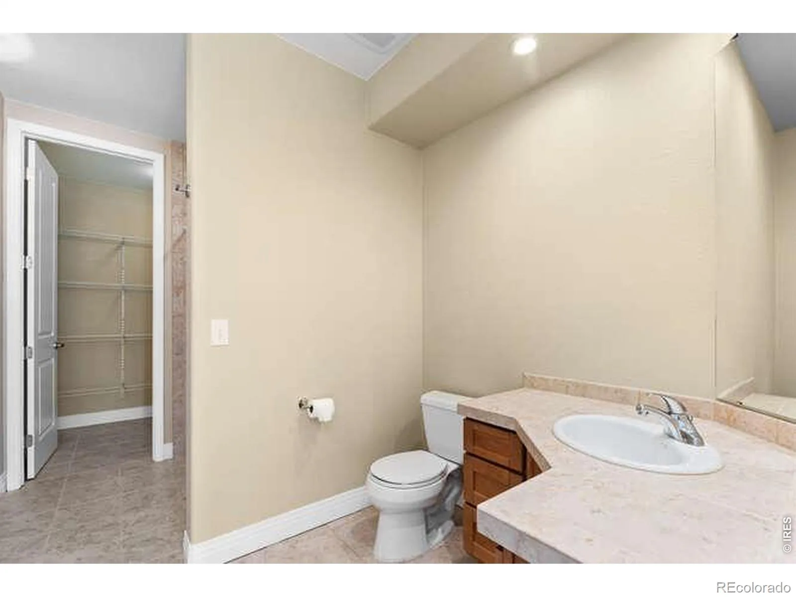 6329 Diamond Ridge Parkway Castle Rock CO 80108 MLS #RECIR1060690 06022026232917 1600 36