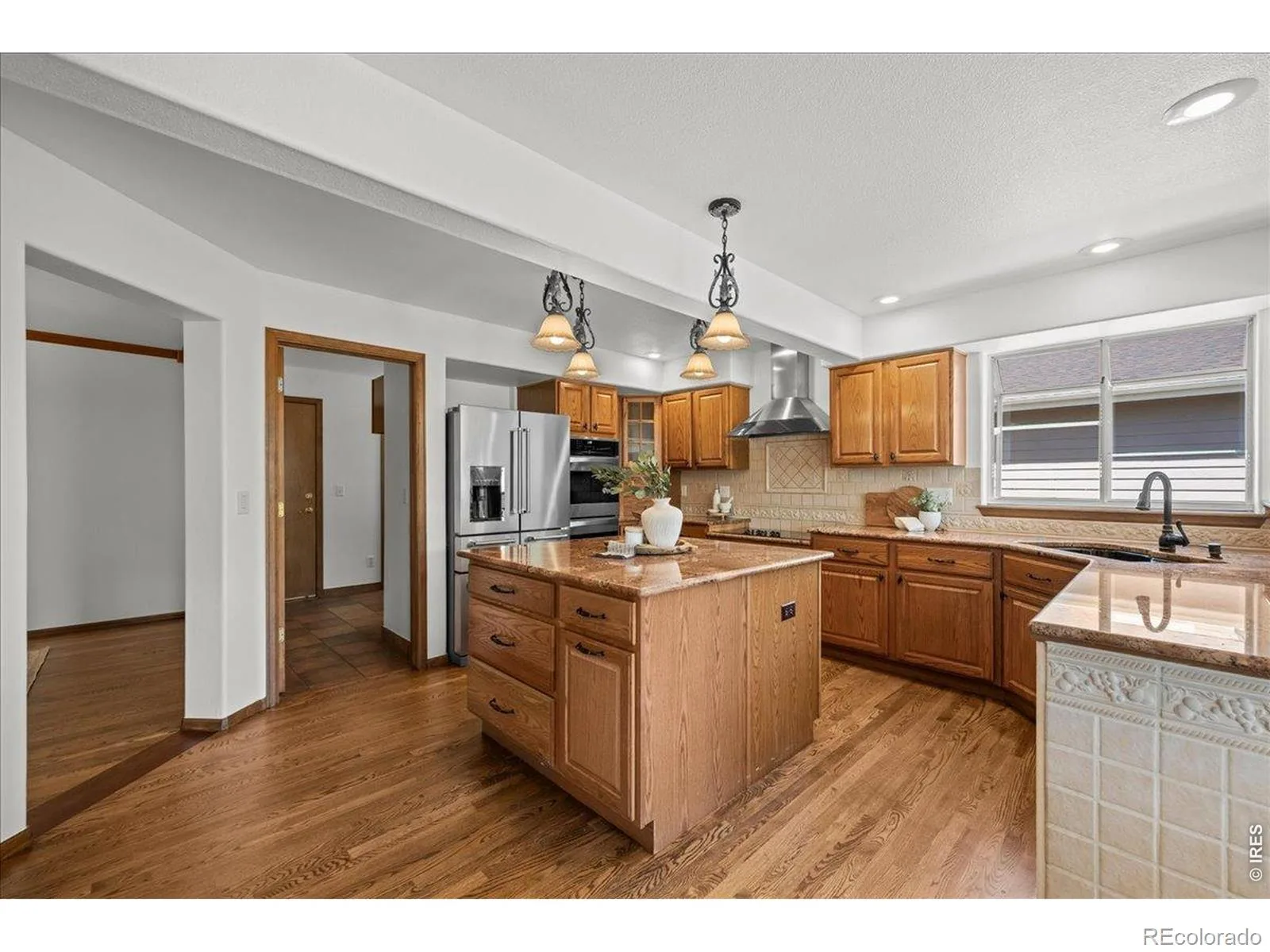 12700 Utica Circle Broomfield CO 80020 MLS #REC6053707 07062026040317 1600 17
