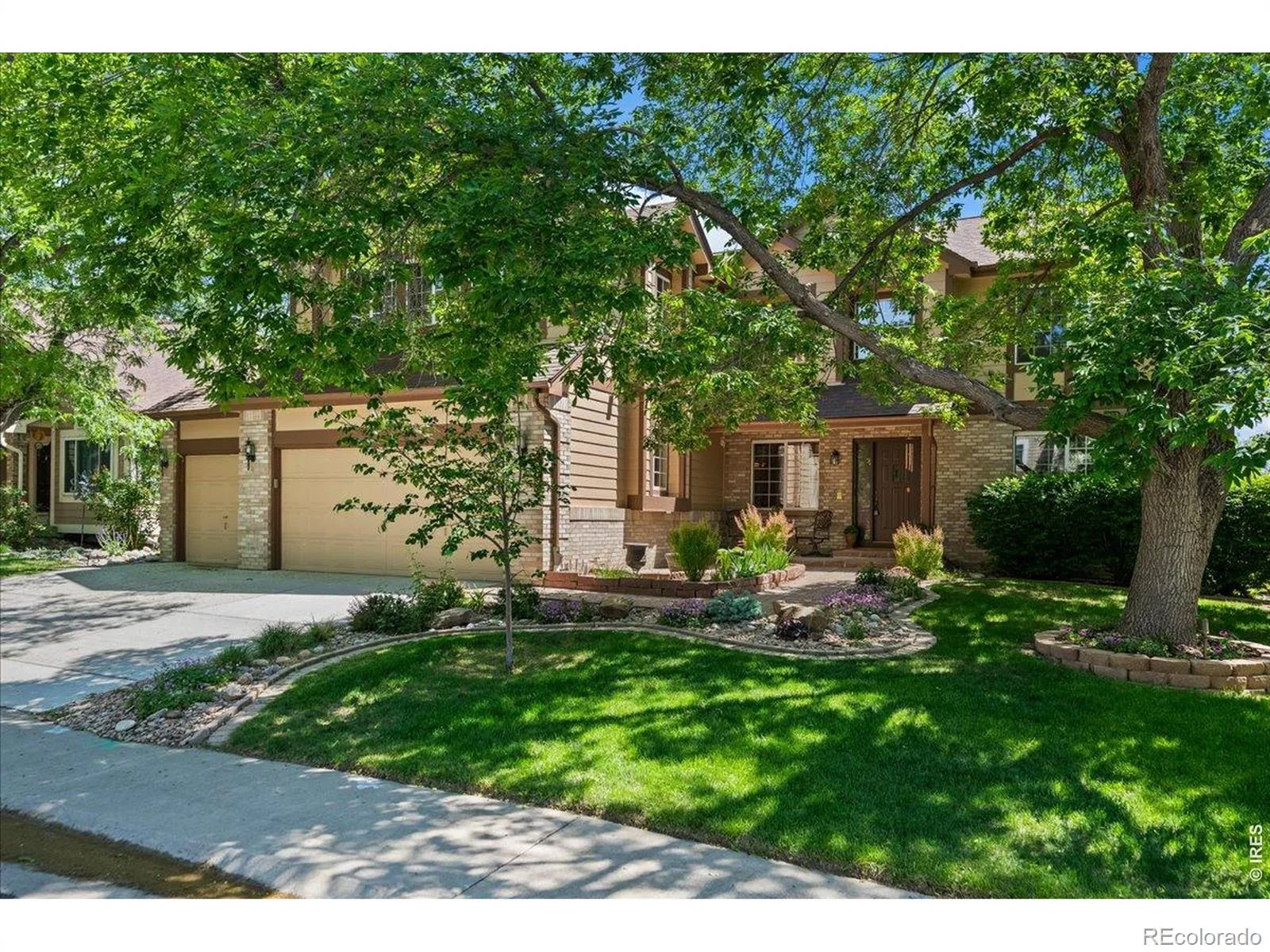 12700 Utica Circle Broomfield CO 80020 MLS #REC6053707 07062026040317 1600 2