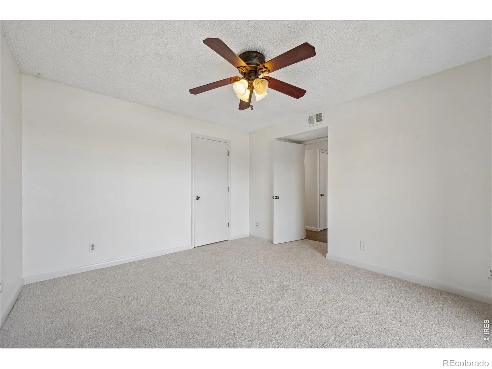 3121 S Tamarac Drive #208 #H Denver CO 80231 MLS #RECIR1060774 06102026180602 1600 20