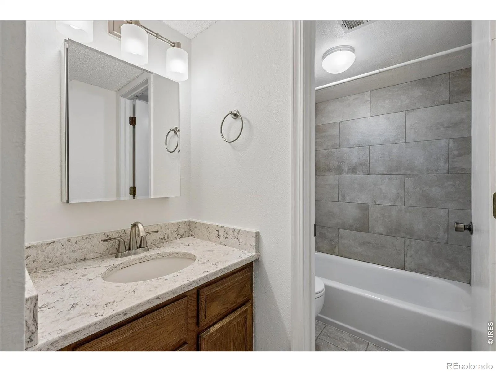 3121 S Tamarac Drive #208 #H Denver CO 80231 MLS #RECIR1060774 06102026180602 1600 22