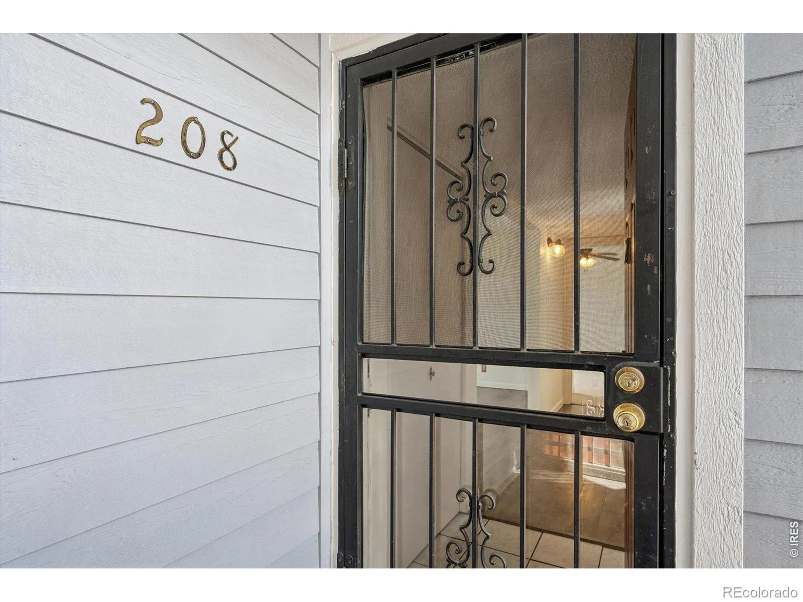 3121 S Tamarac Drive #208 #H Denver CO 80231 MLS #RECIR1060774 06102026180602 1600 4