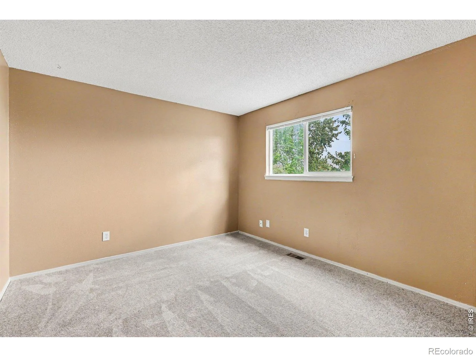 2220 S Jasper Way #B Aurora CO 80013 | MLS #RECIR1060799 06042026141658 1600 12
