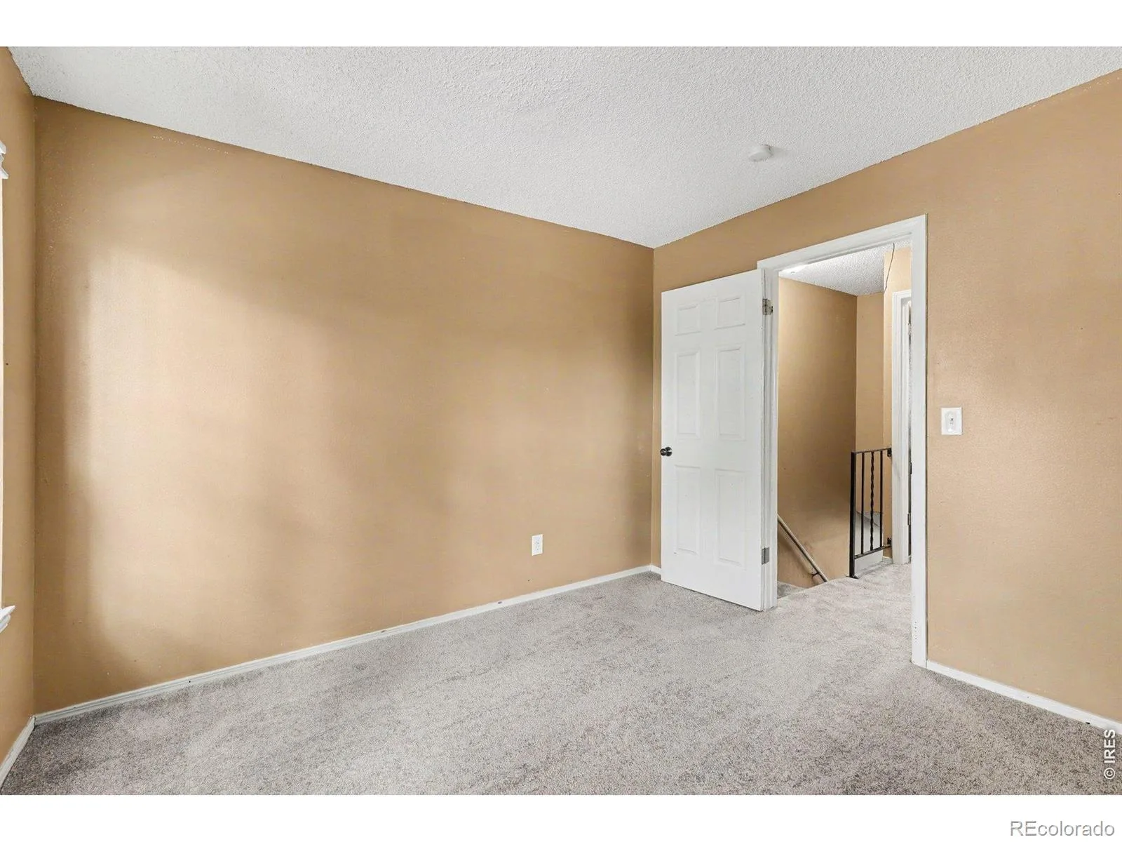 2220 S Jasper Way #B Aurora CO 80013 | MLS #RECIR1060799 06042026141658 1600 9