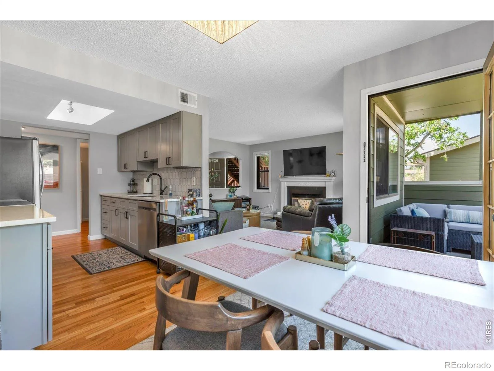 540 S Forest Street #5-103 Denver CO 80246 MLS #RECIR1060805 06042026141739 1600 24