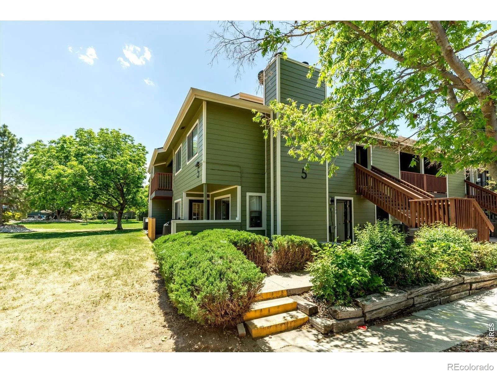 540 S Forest Street #5-103 Denver CO 80246 MLS #RECIR1060805 06042026141739 1600 32