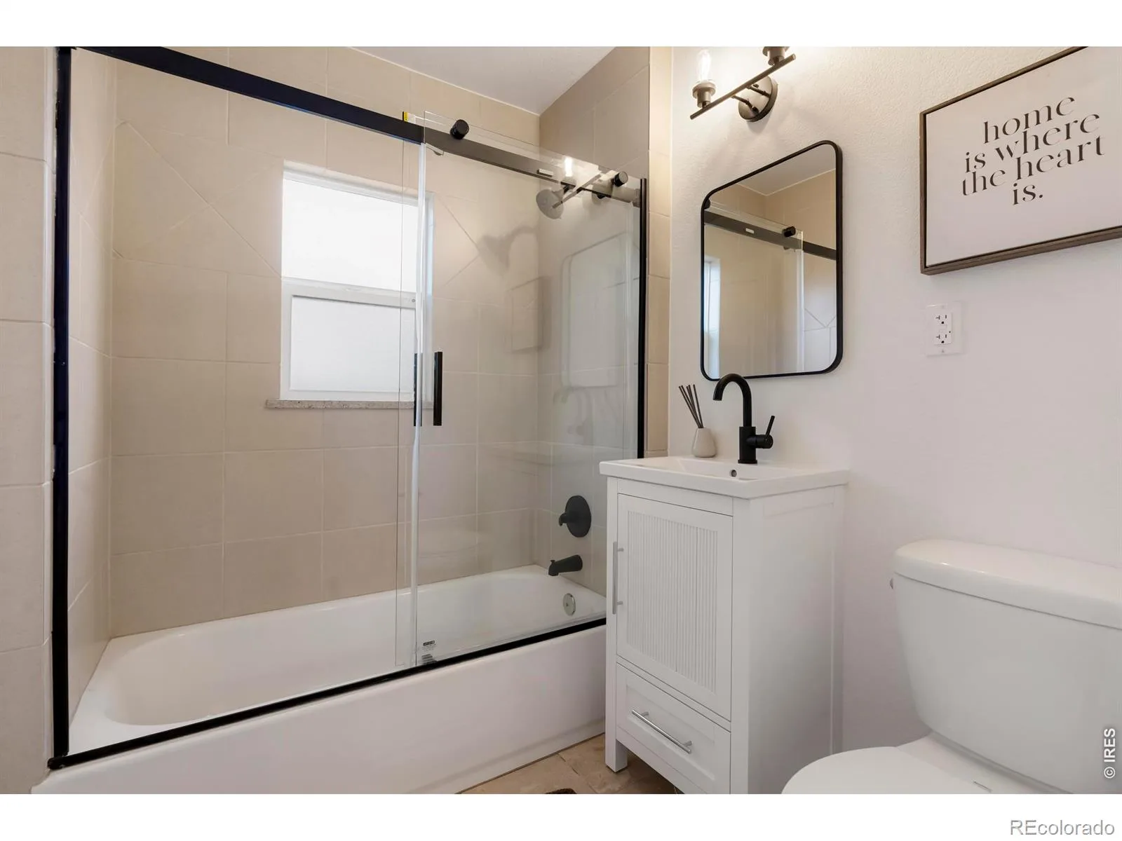 814 Baker Street Longmont CO 80501 MLS #RECIR1060828 06042026141241 1600 16