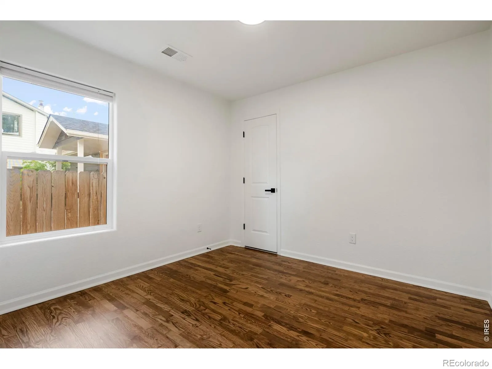 814 Baker Street Longmont CO 80501 MLS #RECIR1060828 06042026141241 1600 17
