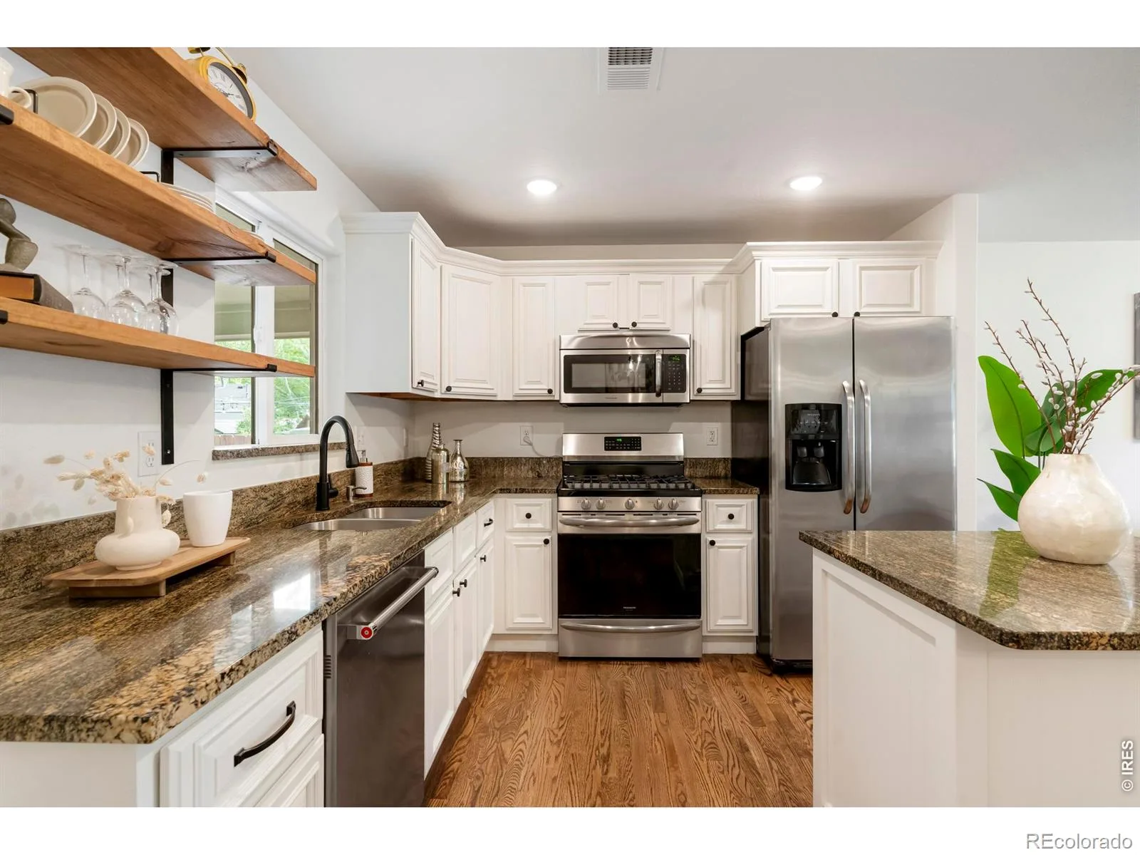 814 Baker Street Longmont CO 80501 MLS #RECIR1060828 06042026141241 1600 3