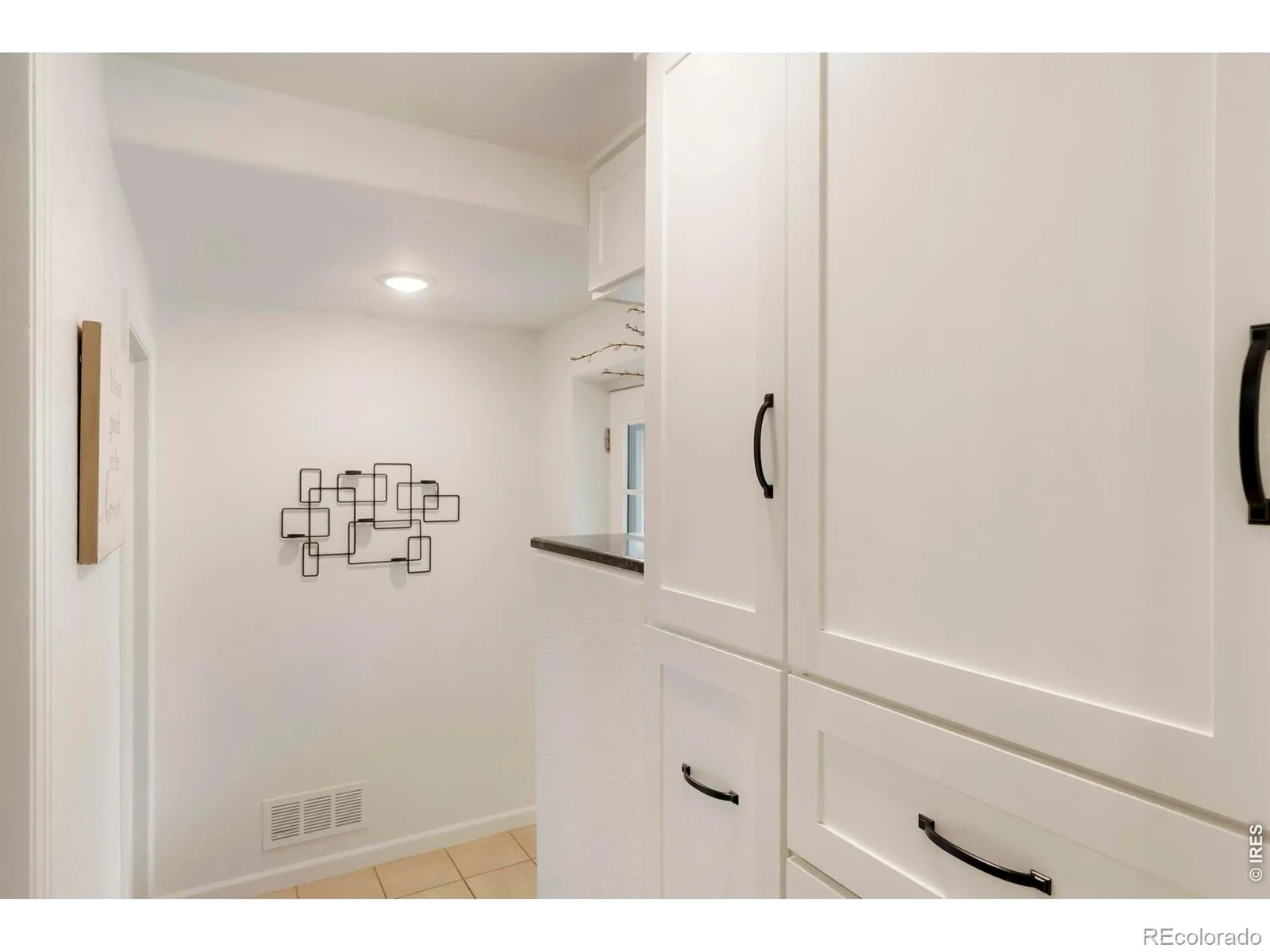 814 Baker Street Longmont CO 80501 MLS #RECIR1060828 06042026141241 1600 9