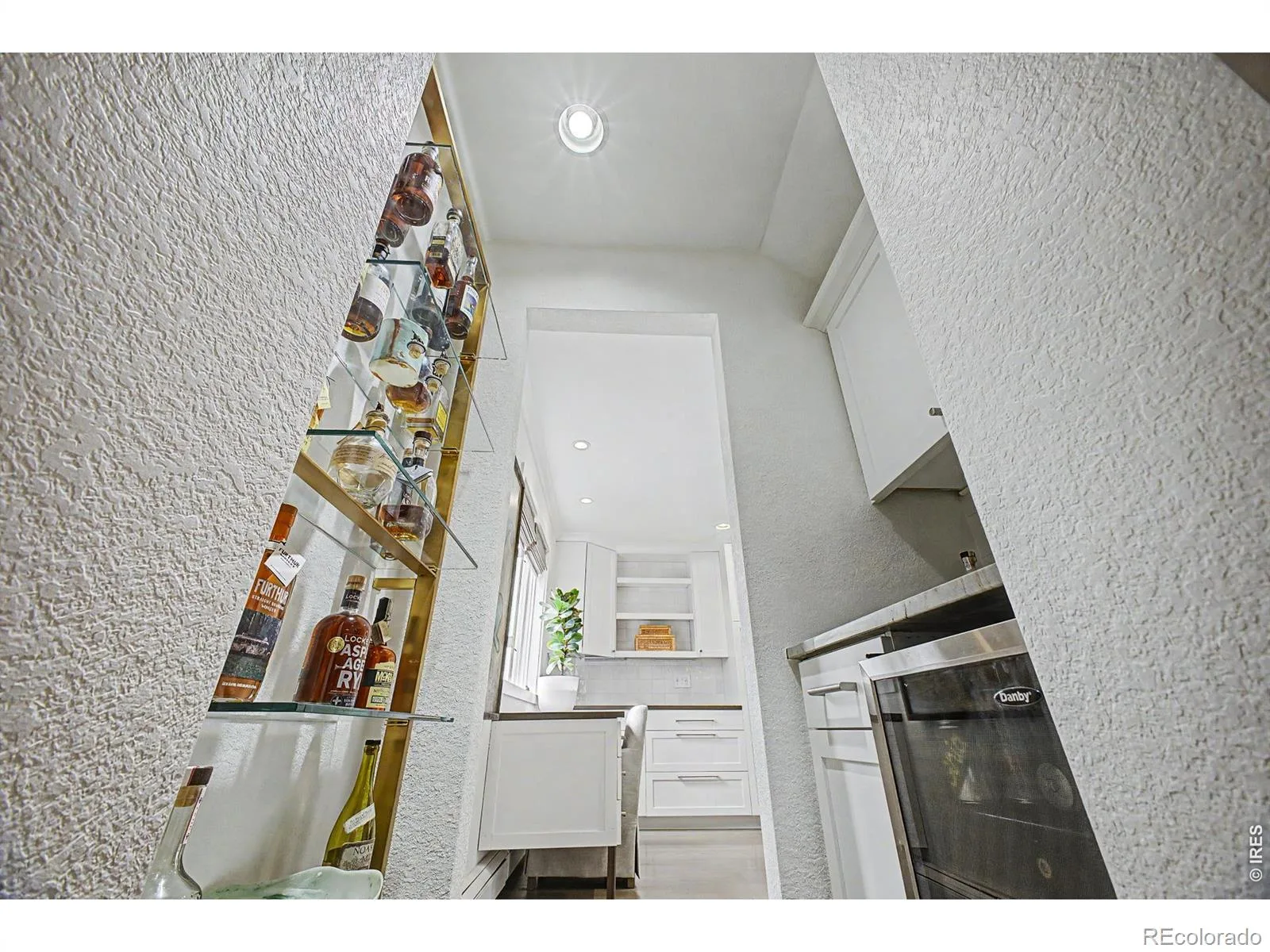910 S Euclid Way Denver CO 80209 MLS #RECIR1060857 06082026220031 1600 15