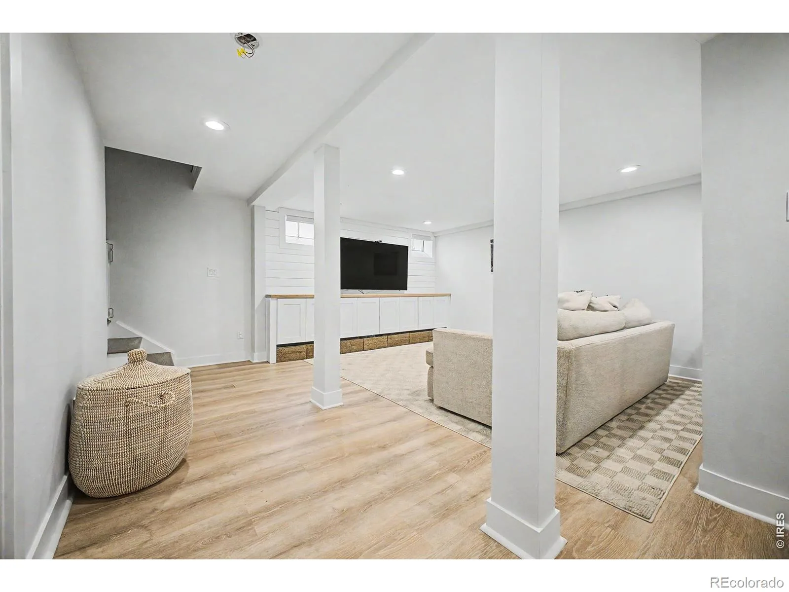 910 S Euclid Way Denver CO 80209 MLS #RECIR1060857 06082026220031 1600 29
