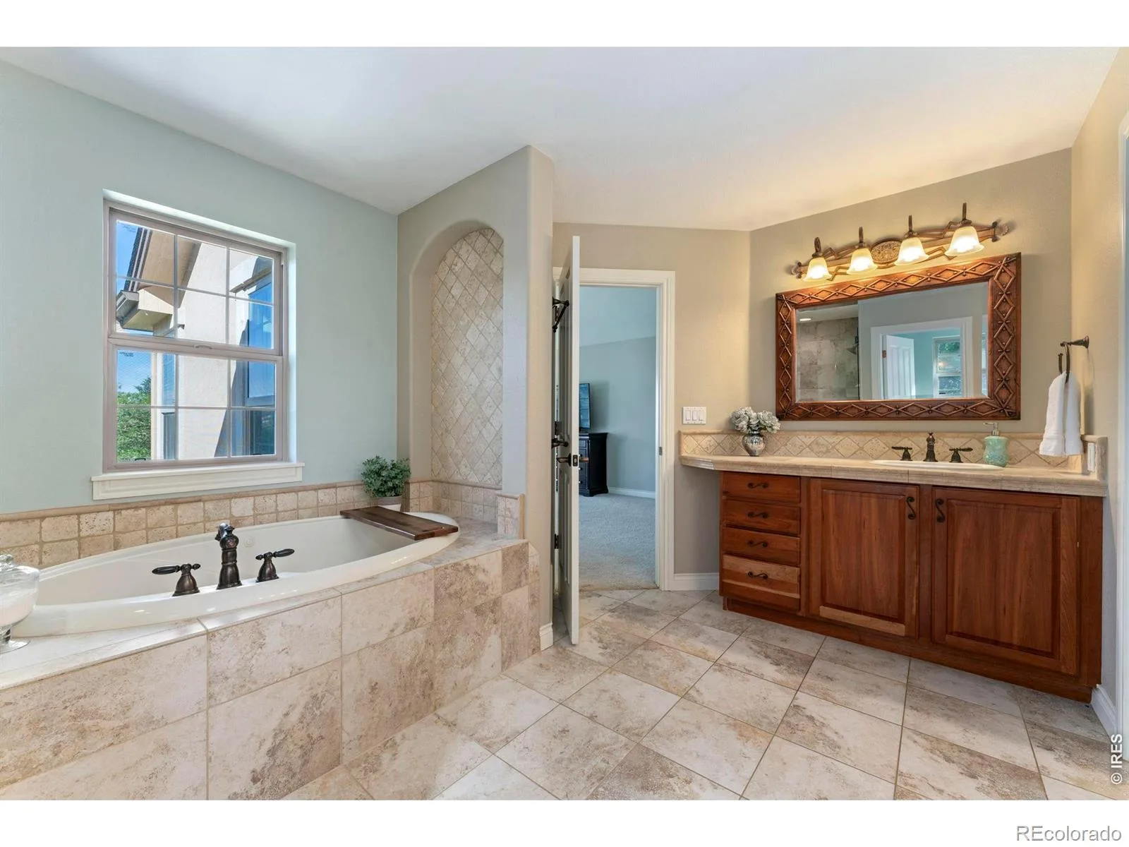 1757 Montgomery Circle Longmont CO 80504 MLS #RECIR1060920 06082026215452 1600 29