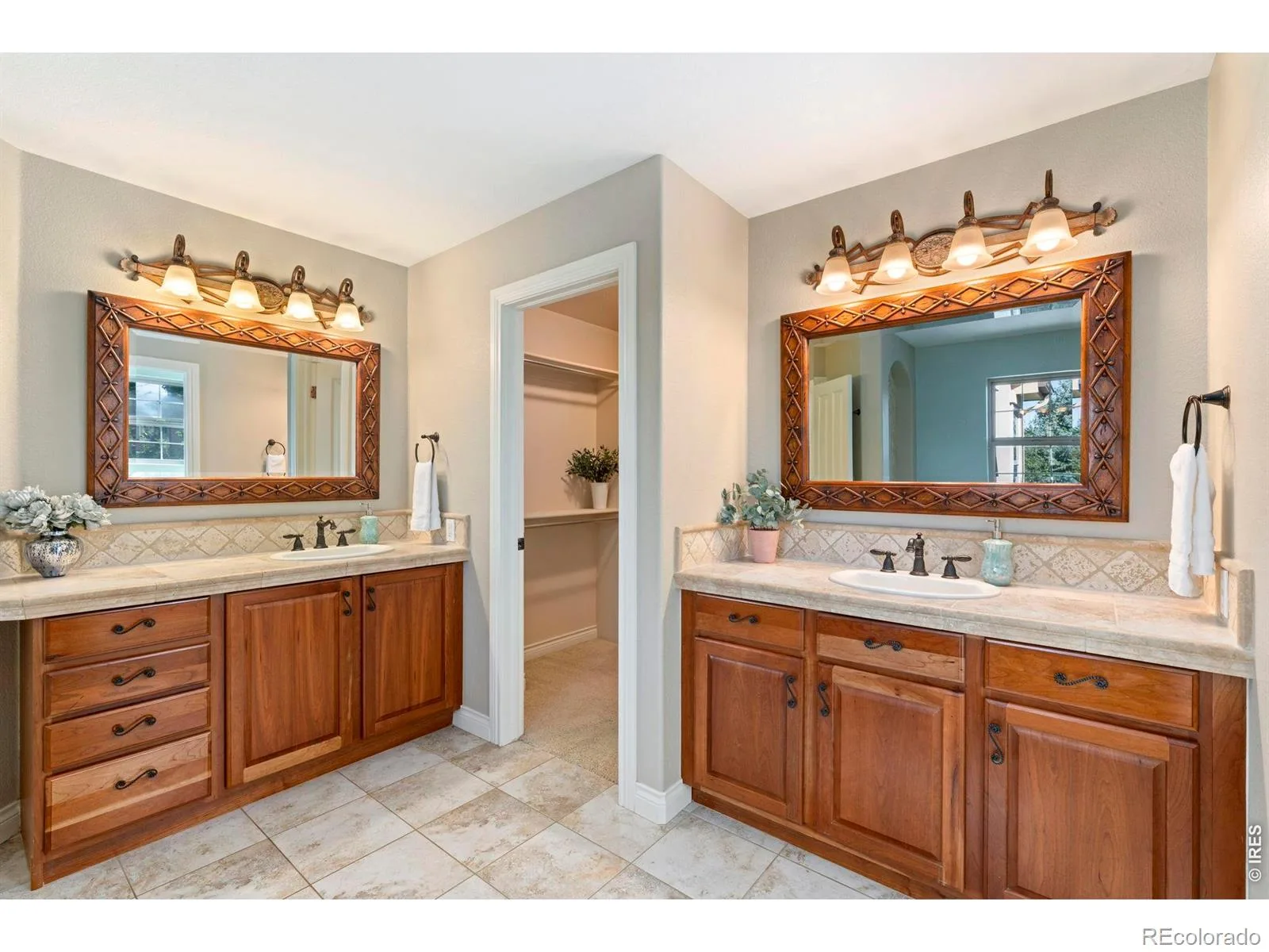 1757 Montgomery Circle Longmont CO 80504 MLS #RECIR1060920 06082026215452 1600 31