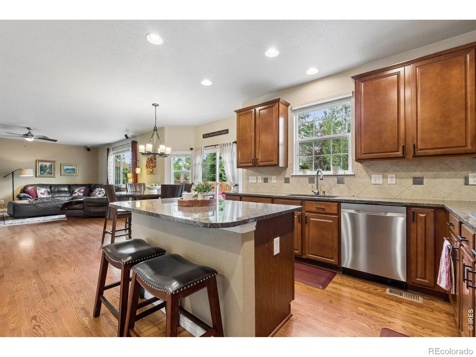 1380 Serene Drive Erie CO 80516 | MLS #RECIR1060958 06052026030633 1600 11