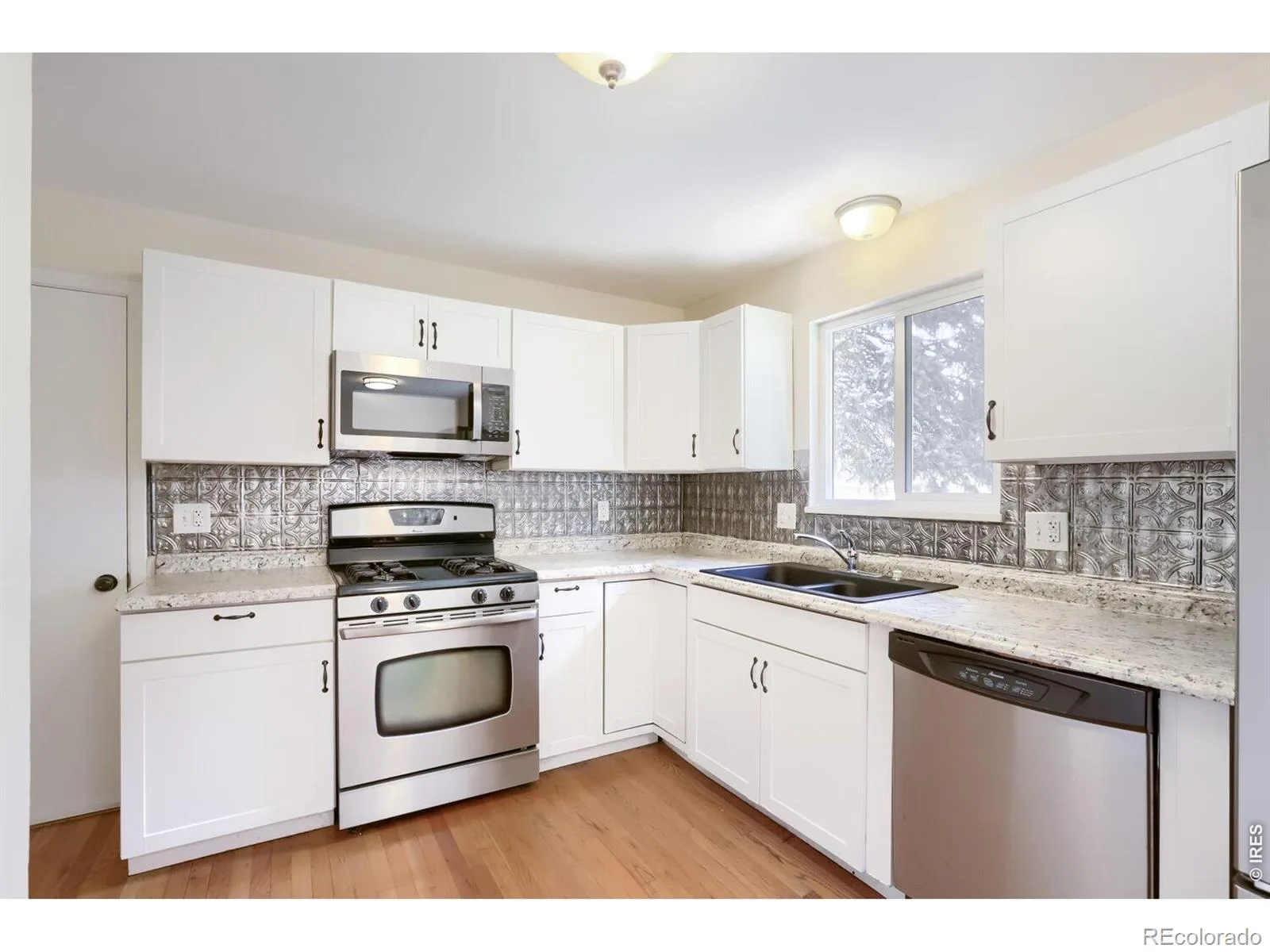 1418 Meeker Drive Longmont CO 80504 MLS #RECIR1061011 06052026122849 1600 10