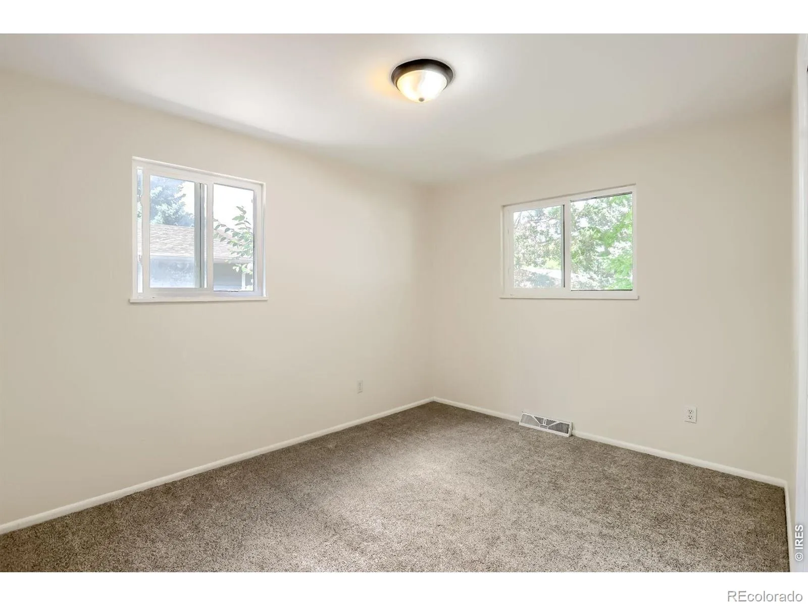 1418 Meeker Drive Longmont CO 80504 MLS #RECIR1061011 06052026122849 1600 15