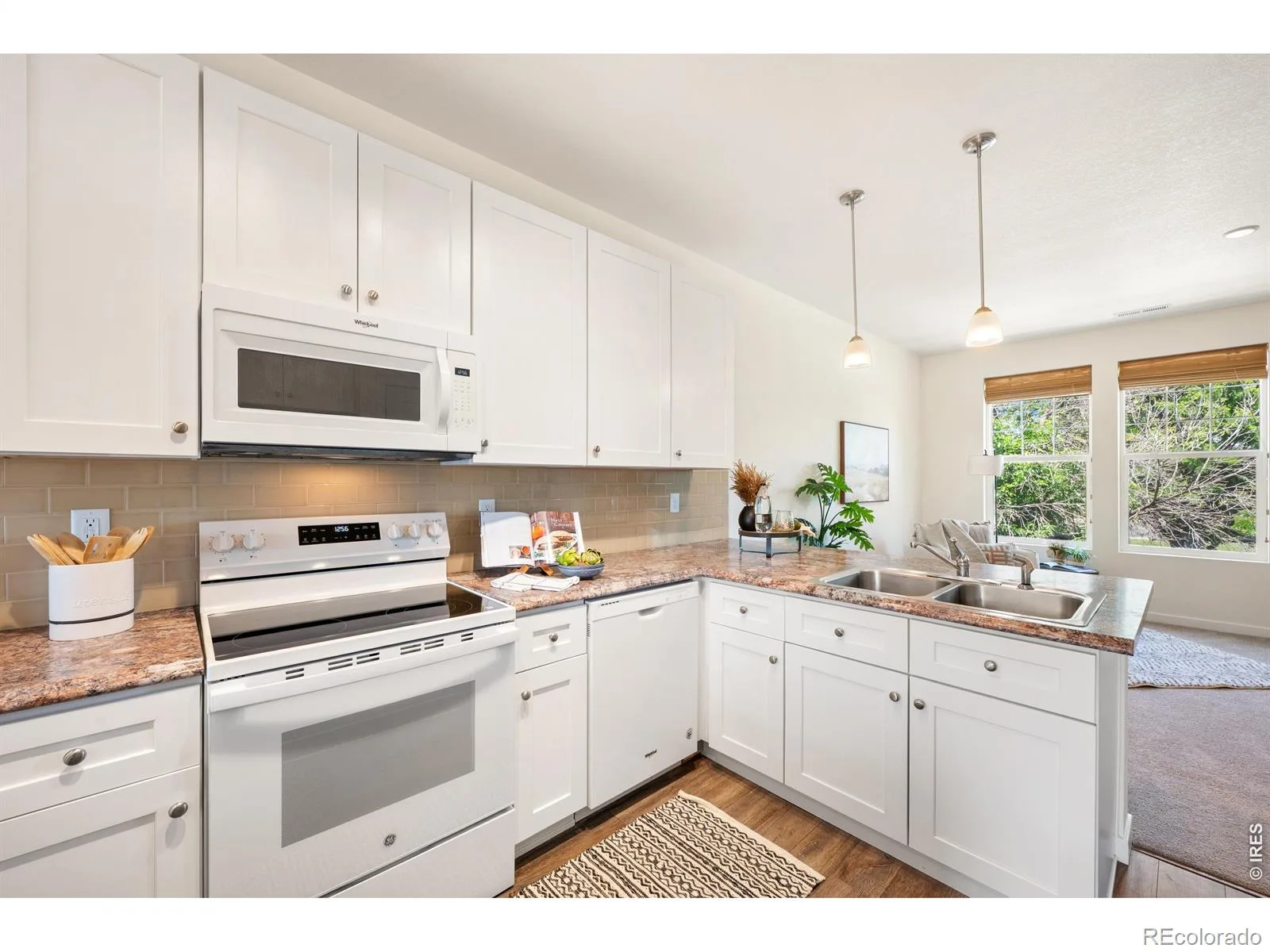 12883 King Street Broomfield CO 80020 | MLS #RECIR1061041 08262026004310 1600 10