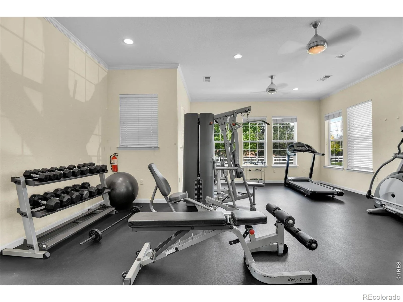 12883 King Street Broomfield CO 80020 | MLS #RECIR1061041 08262026004310 1600 32