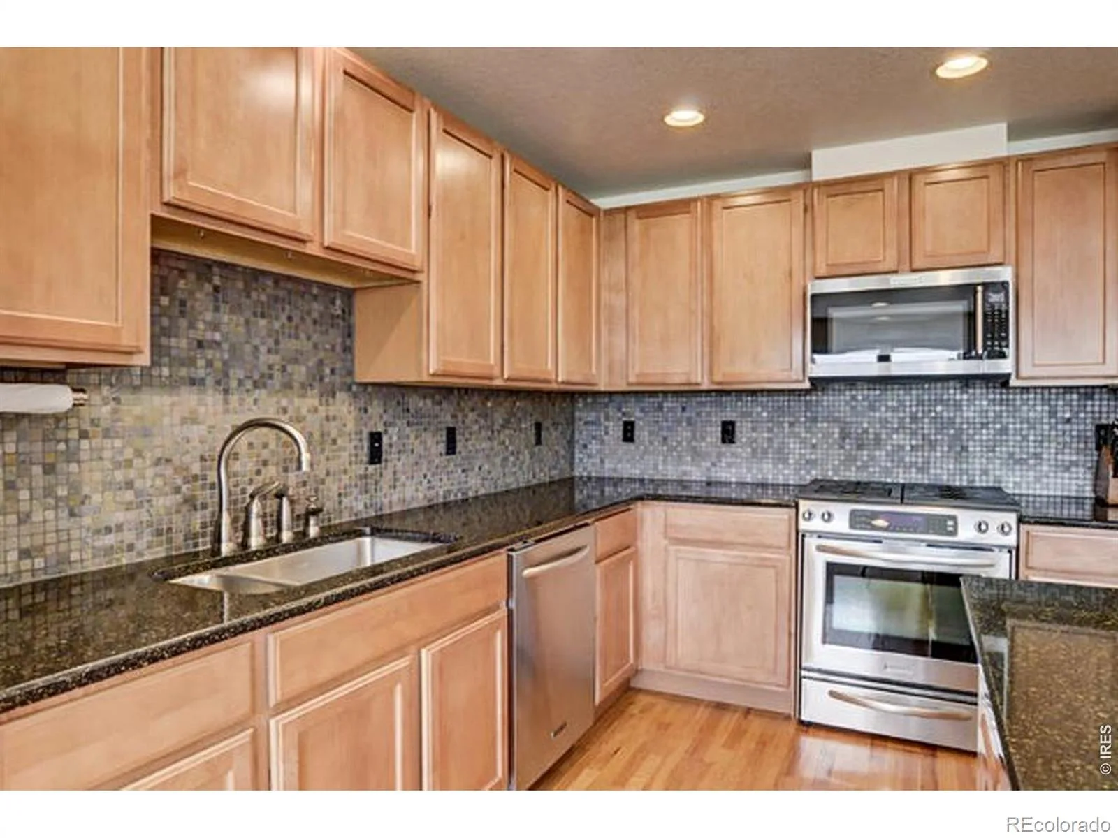 163 Rendezvous Drive Lafayette CO 80026 | MLS #RECIR1061074 07012026014613 1600 6