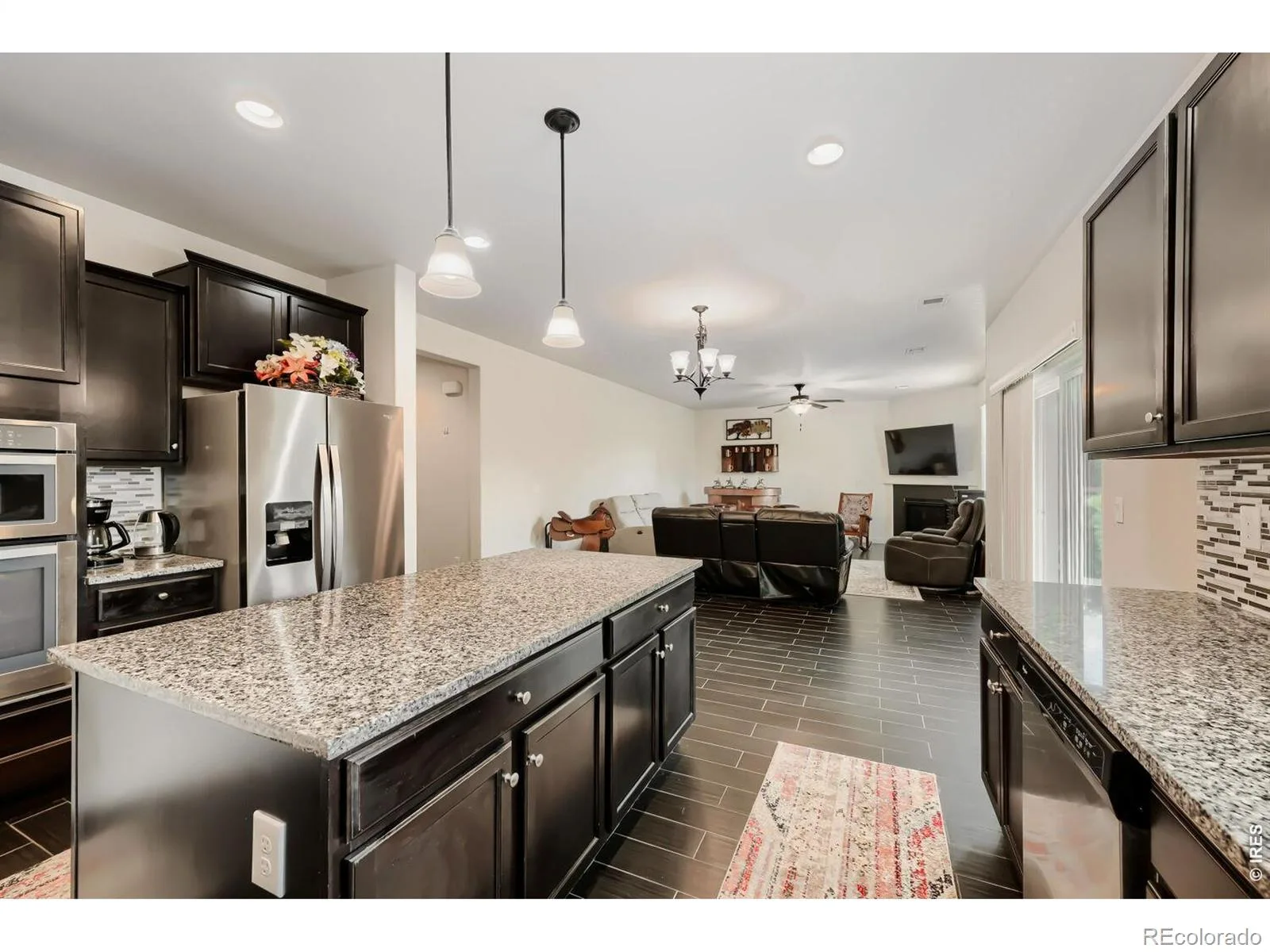 1507 Jackson Court Longmont CO 80501 MLS #RECIR1061083 06092026151956 1600 10