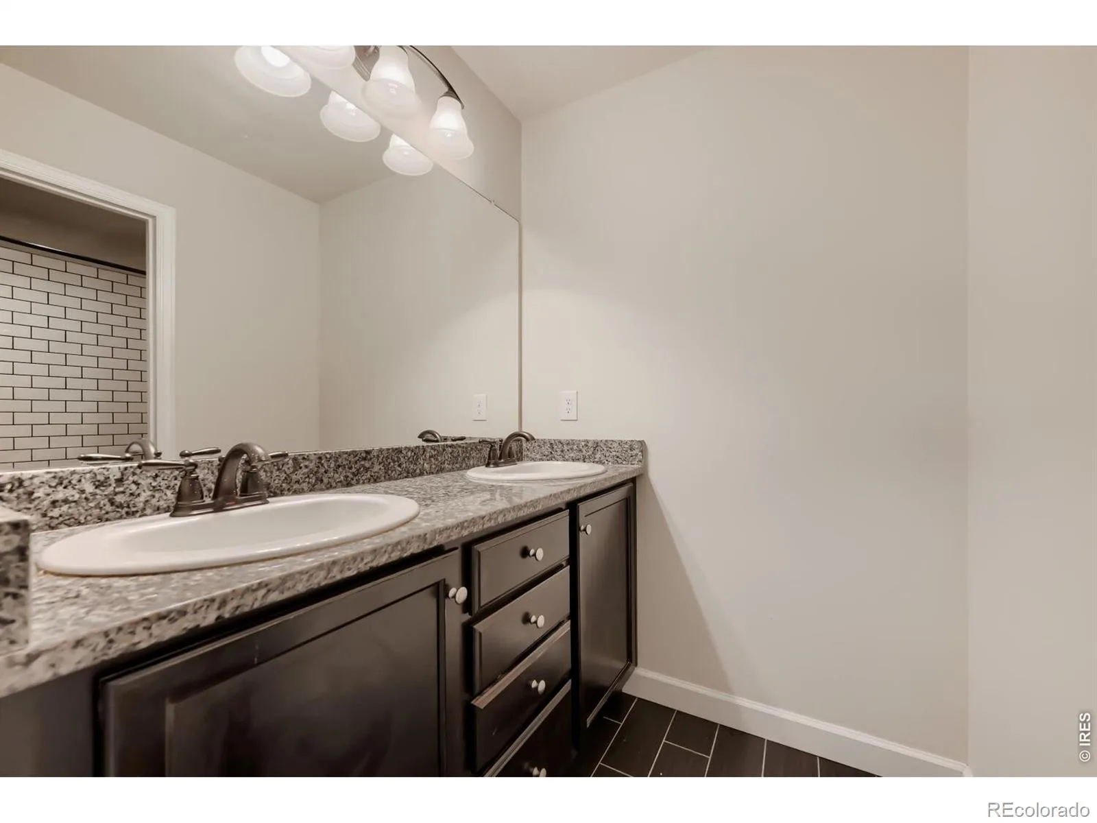 1507 Jackson Court Longmont CO 80501 MLS #RECIR1061083 06092026151956 1600 25