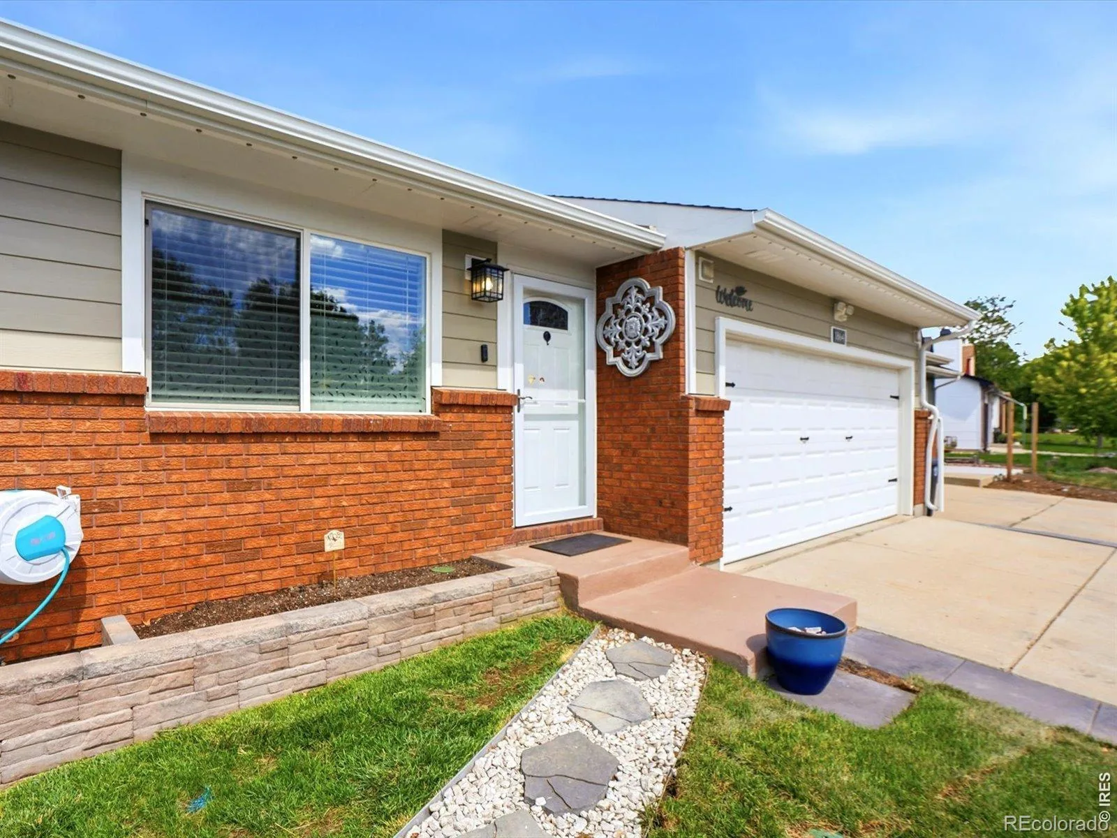 1864 Mount Sneffels Street Longmont CO 80504 | MLS #RECIR1061090 08072026173034 1600 1