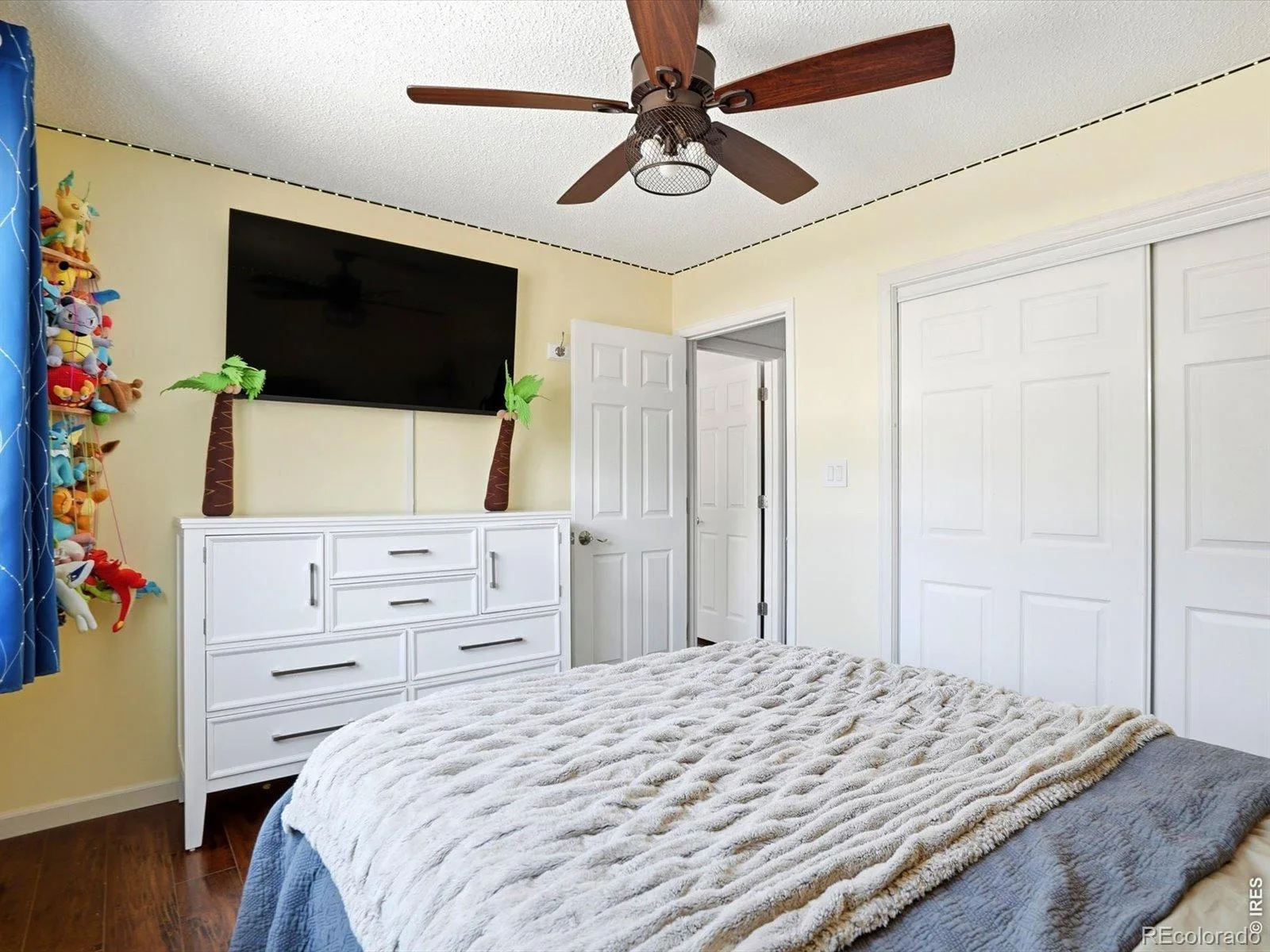 1864 Mount Sneffels Street Longmont CO 80504 | MLS #RECIR1061090 08072026173034 1600 16