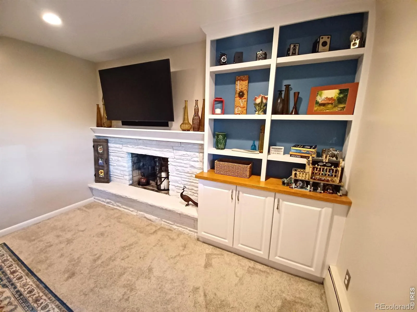 1024 Collyer Street Longmont CO 80501 MLS #RECIR1061152 06082026214040 1600 21