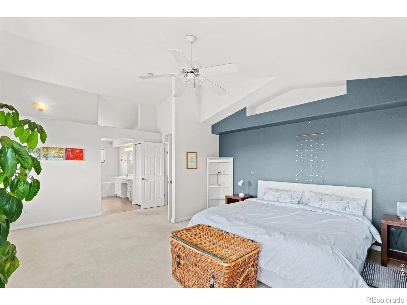 08252026001406 1600 23