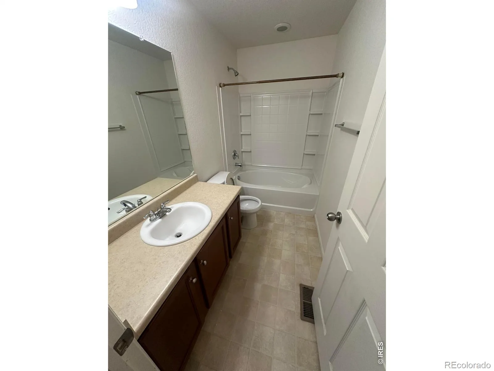 4698 Andes Way Denver CO 80249 | MLS #RECIR1061268 06222026190925 1600 19